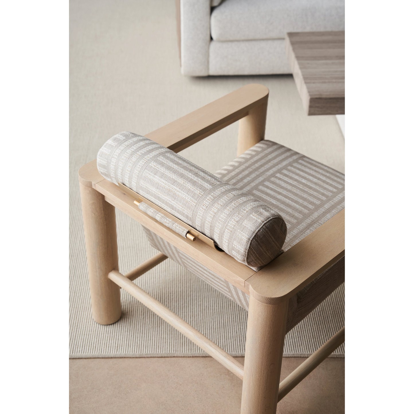 007 SI-2095973 | Lifestyle | Unity Chair by Caracole in natural oak, lucent bronze metallic paint. Made from oak, metal in a modern style.