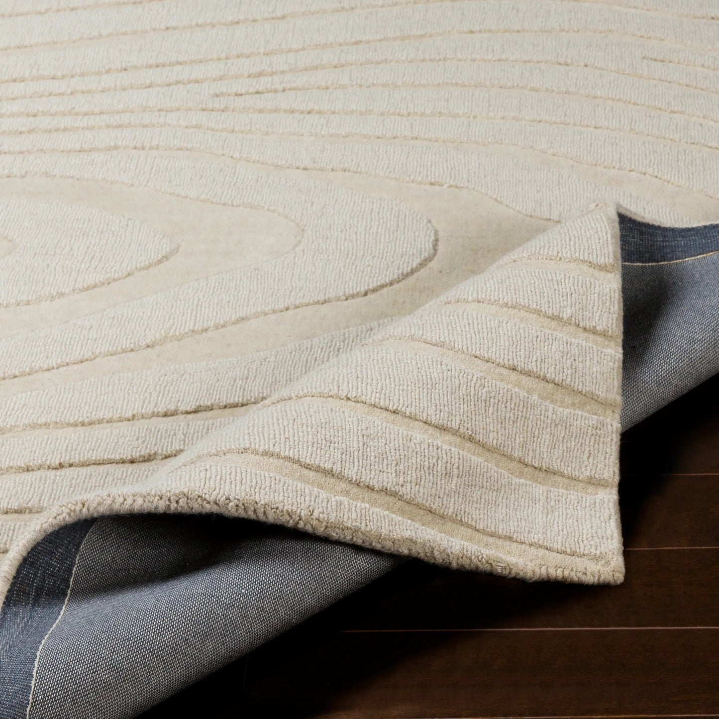 004 97626-3263 | Closeup | Mystique Rug - 22150 by Surya in ivory. Made from 100% wool in a unique style.
