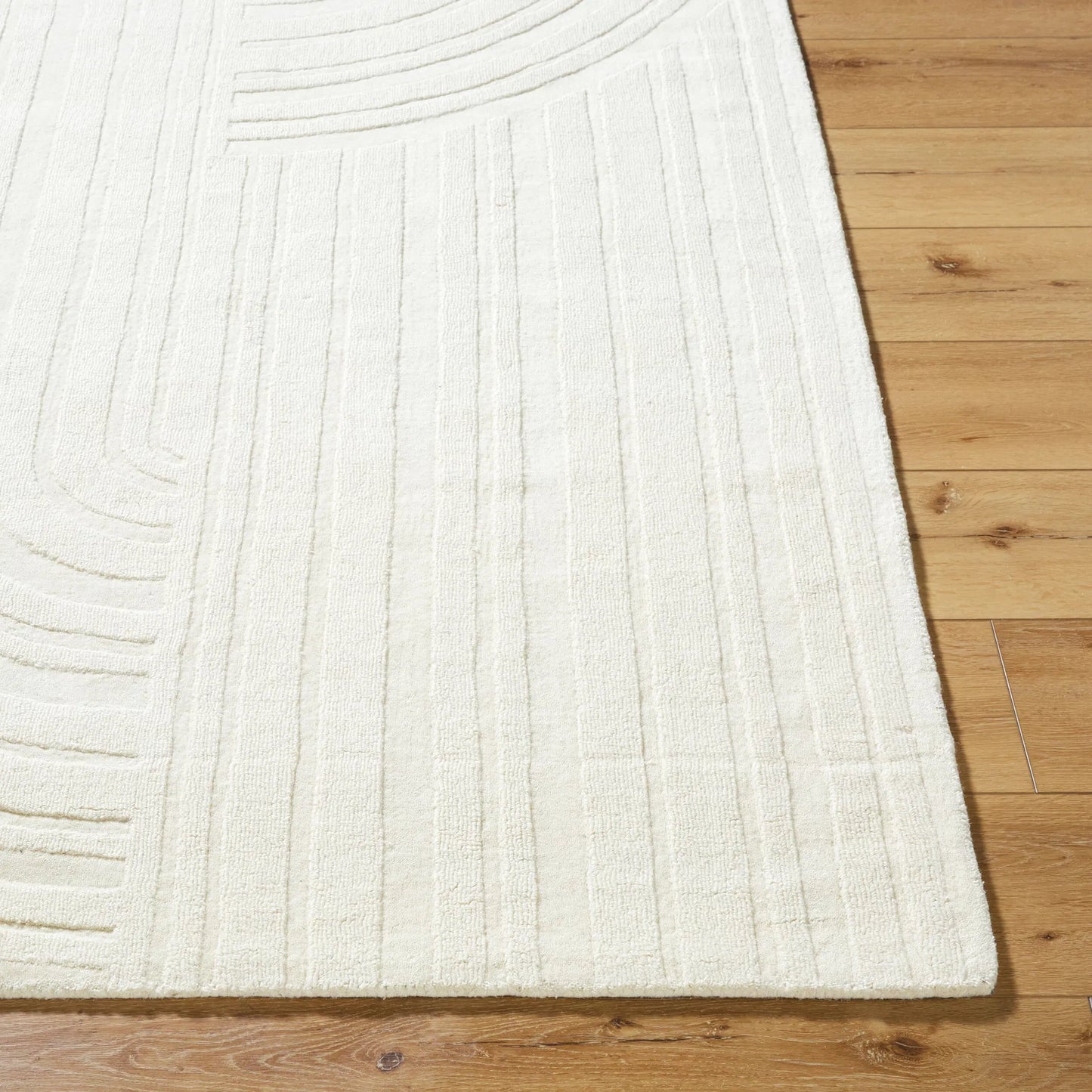 003 SI-2167666,SI-2167667,SI-2167668,SI-2167669 | Closeup | Mystique Rug - 489175 by Livabliss in ivory, cream, sandstone. Made from wool in a unique style.