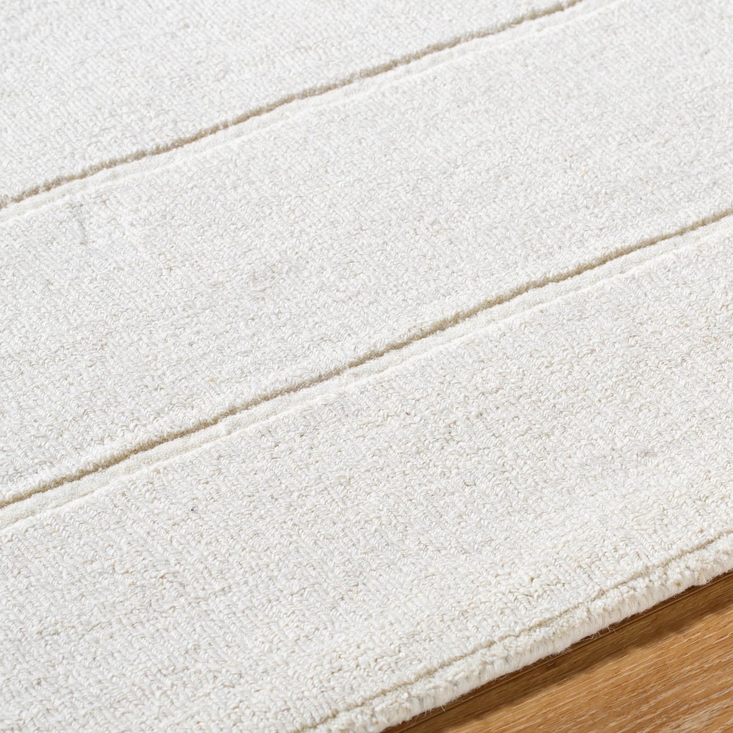 009 SI-2168012,SI-2168013,SI-2168014,SI-2168015 | Closeup | Mystique Rug - 530337 by Livabliss. Made from wool in a unique style.