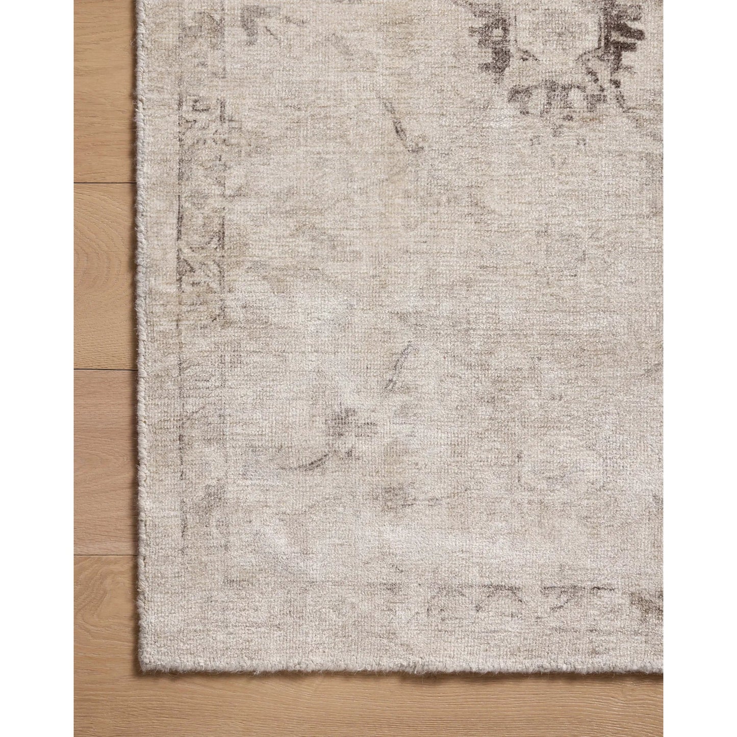 006 SI-2332442,SI-2332443,SI-2332444,SI-2332445,SI-2332446,SI-2332447,SI-2332448,SI-2332449 | Closeup | Marcella MAC-02 Rug by Loloi. Made from wool, viscose in a unique style.