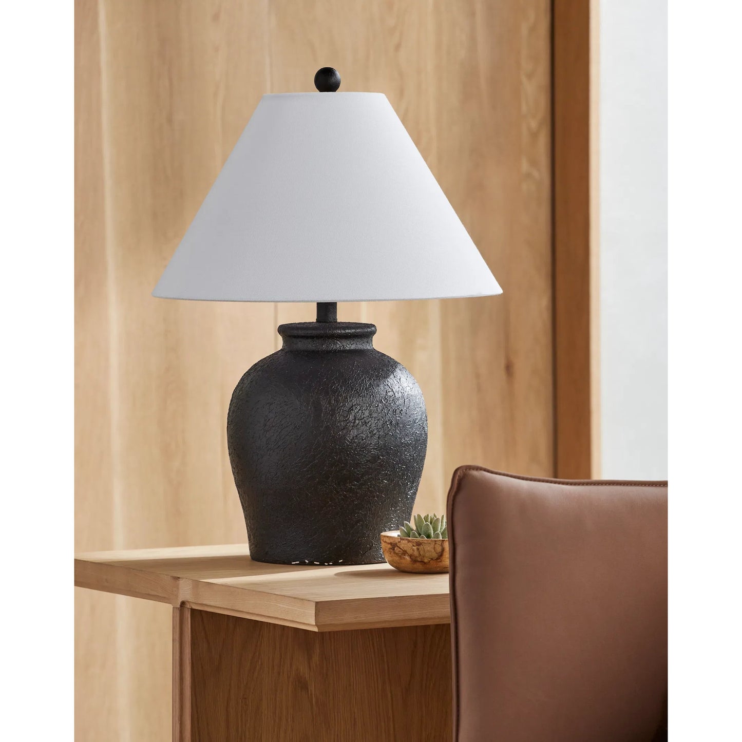 005 SI-2168106 | Lifestyle | Mabon Table Lamp - 531354 by Livabliss in paintedpainted. Made from ceramic, linen, metal, plastic in a modern style.