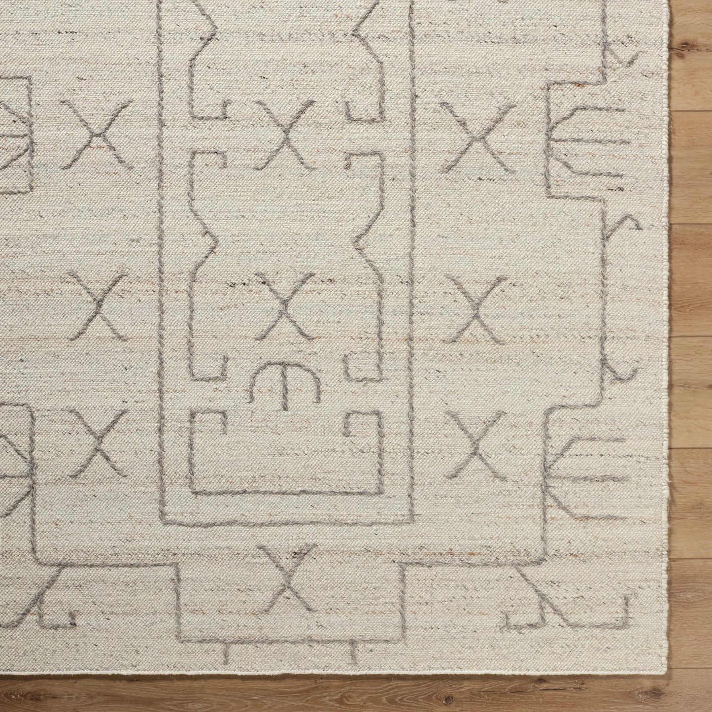 007 SI-2167527,SI-2167528,SI-2167529,SI-2167530 | Closeup | Marcela Rug - 484509 by Livabliss in pearl, ash. Made from wool in a unique style.