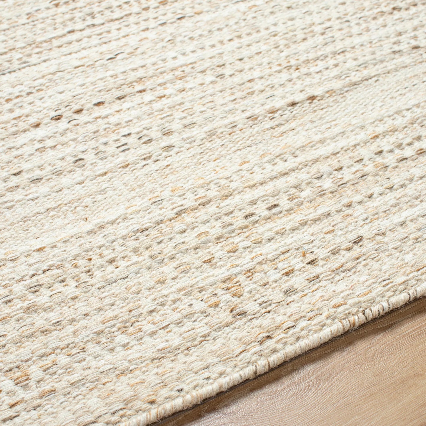 006 SI-2048978,SI-2048979,SI-2048980,SI-2048981,SI-2048982,SI-2048983,SI-2048984 | Closeup | Mardin Rug - 477759 by Livabliss in light beige. Made from face: 100% wool in a unique style.