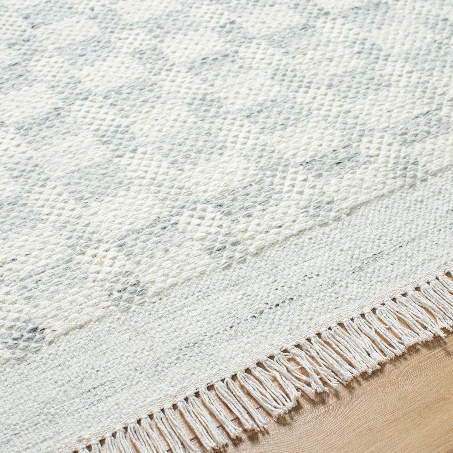 030 SI-2049104,SI-2049105,SI-2049106,SI-2049107,SI-2049109,SI-2049110 | Closeup | Mardin Rug - 477931 by Livabliss. Made from face: 100% wool in a unique style.