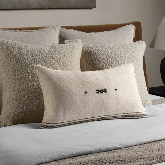 Margosa MGP03 Pillow by Jaipur Living in cream, brown. Made from 40% cotton 40% wool 20% silk in a modern style.