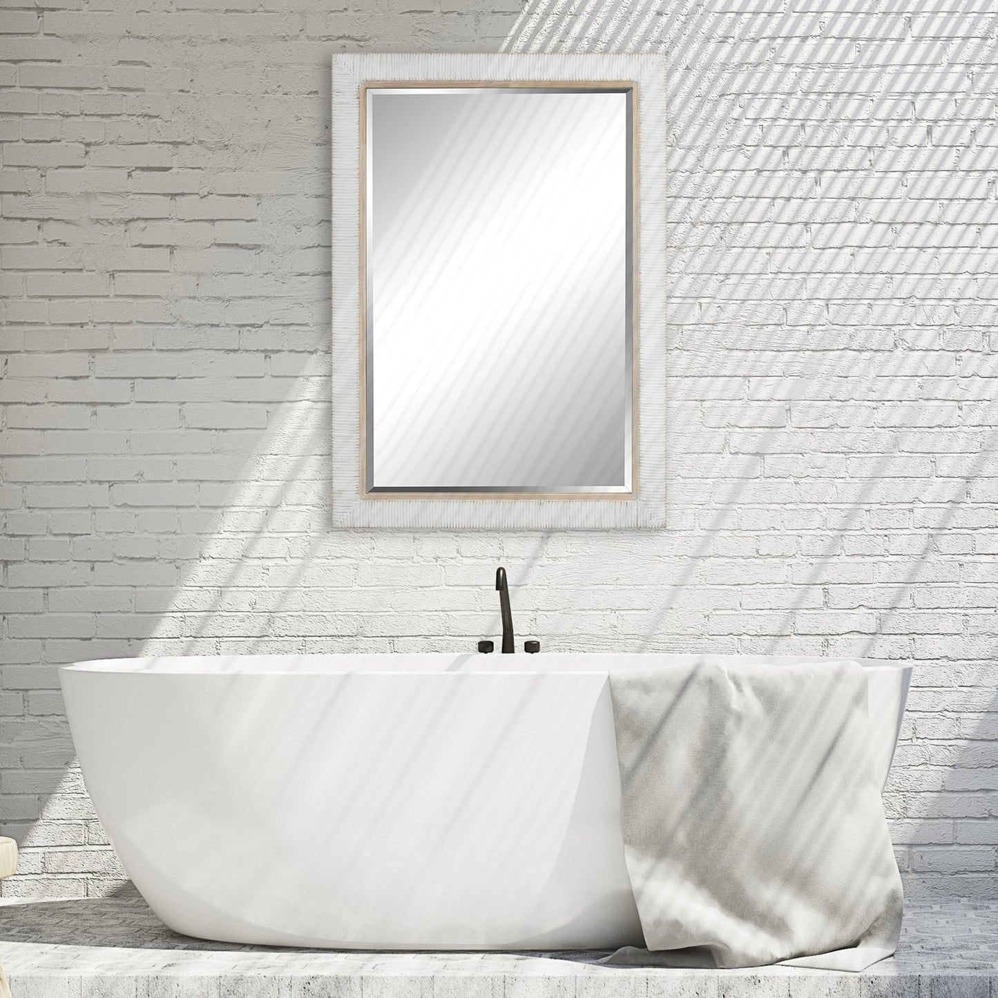 007 SI-1981170 | Lifestyle | Cape Mirror by Uttermost in whitewashed. Made from mirror, mdf, rattan, oak in a modern style.