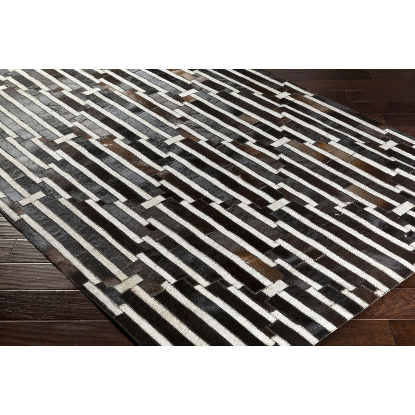 007 79388-31027 | Closeup | Medora Rug - 15816 by Surya. Made from unique in a unique style.