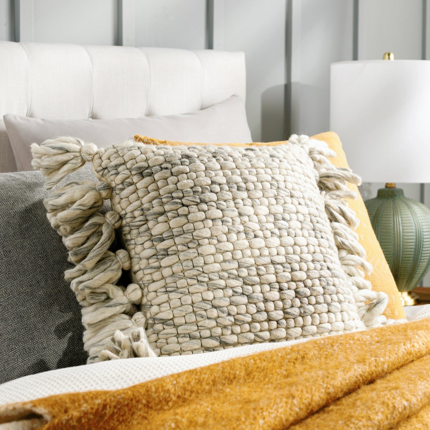 008 SI-1887030,SI-1887031,SI-1887032,SI-1887033,SI-1887034,SI-1887035 | Lifestyle | Narvik Pillow - 21037 by Surya in gray, light beige. Made from 100% wool, 100% cotton in a cottage & farmhouse style.