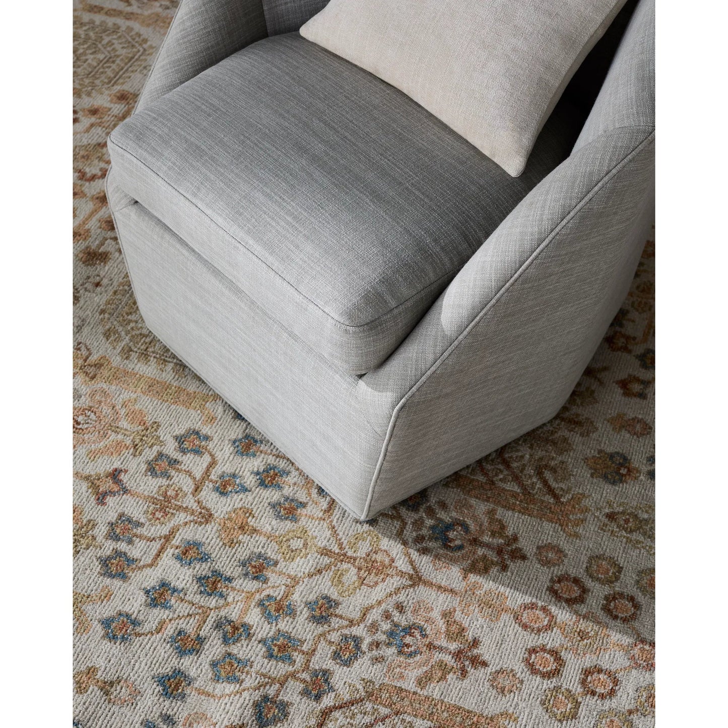 004 SI-2169230 | Lifestyle | Neve Armchair - 539351 by Surya in base: black and painted. Made from polyester, linen, poplar, plywood, rubber wood, polyurethane foam, dacron in a modern style.