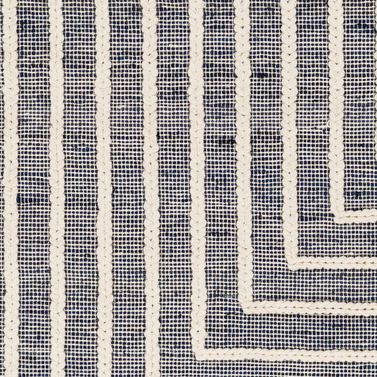008 SI-1833339,SI-1833340,SI-1833341,SI-1833342,SI-1833343,SI-1833344 | Closeup | Norwood Rug - 27922 by Livabliss in ink blue, cream. Made from 60% jute, 40% wool in a unique style.