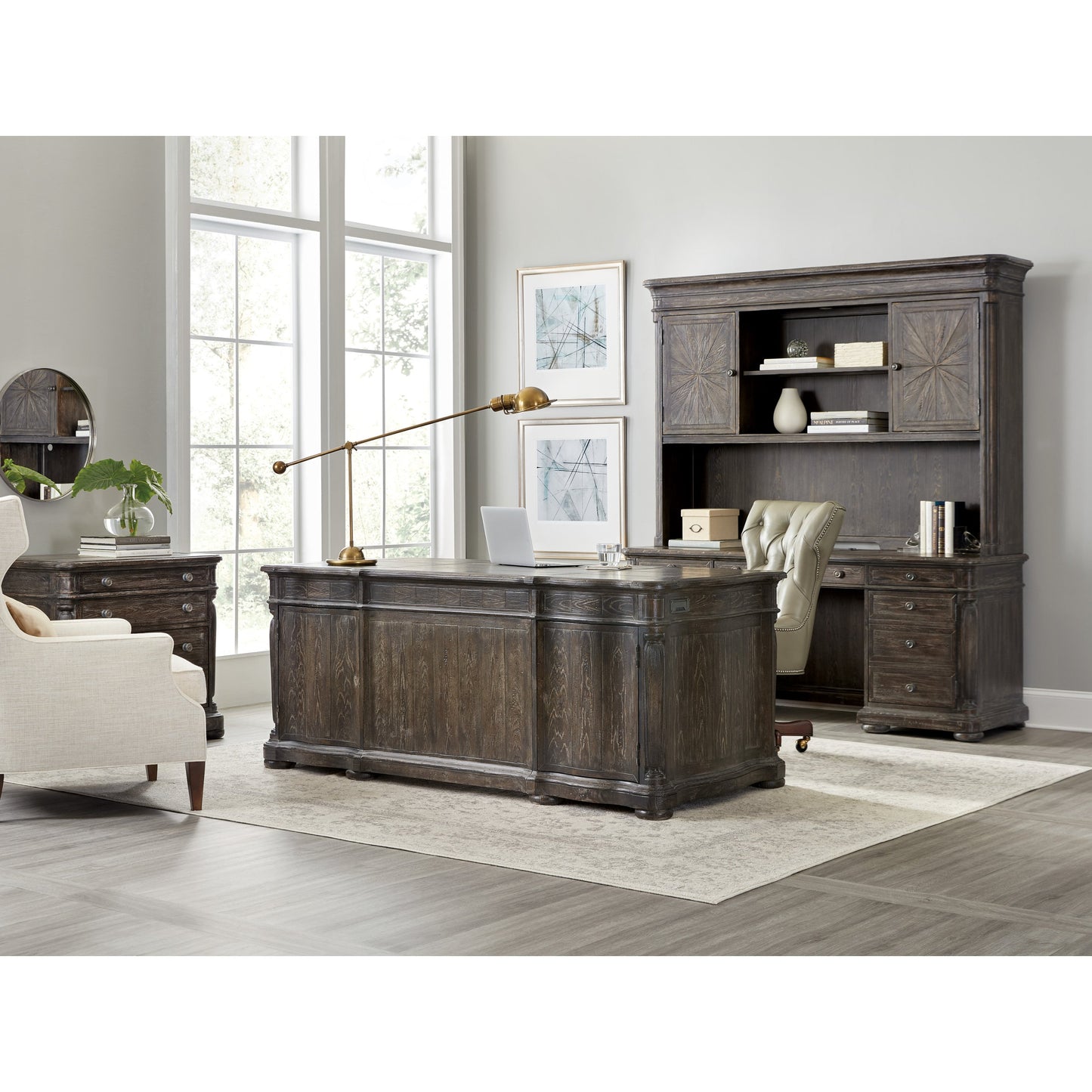 006 SI-1873216 | Lifestyle | Traditions Computer Credenza Hutch by Hooker Furniture in dark wood. Made from pine, oak veneers with tempered glass in a traditional style.