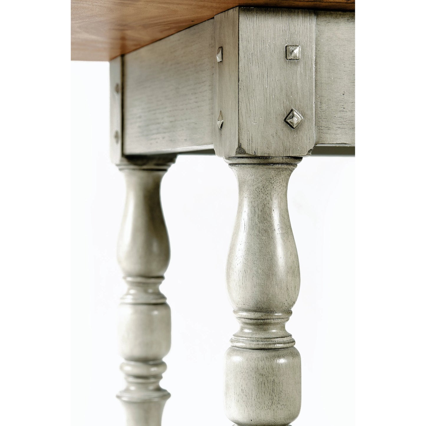 004 SI-2186361 | Closeup | Reimagined Dielectric Hunt Table by Jonathan Charles in natural oak. Made from oak in a modern style.