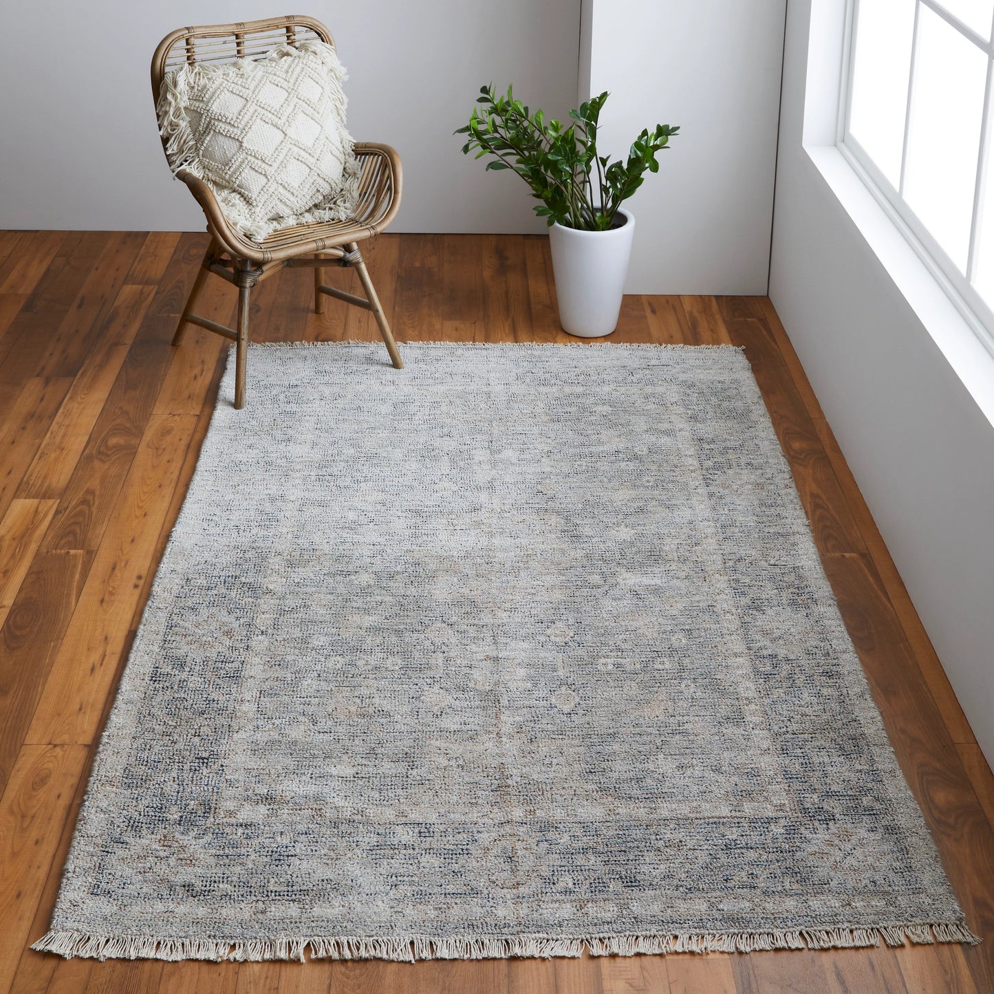 012 SI-1754228,SI-1754229,SI-1754230,SI-1754231,SI-1754232,SI-1754233 | Lifestyle | Caldwell Transitional Rug - 8799F by Feizy in gray, blue, taupe. Made from wool, viscose in a unique style.