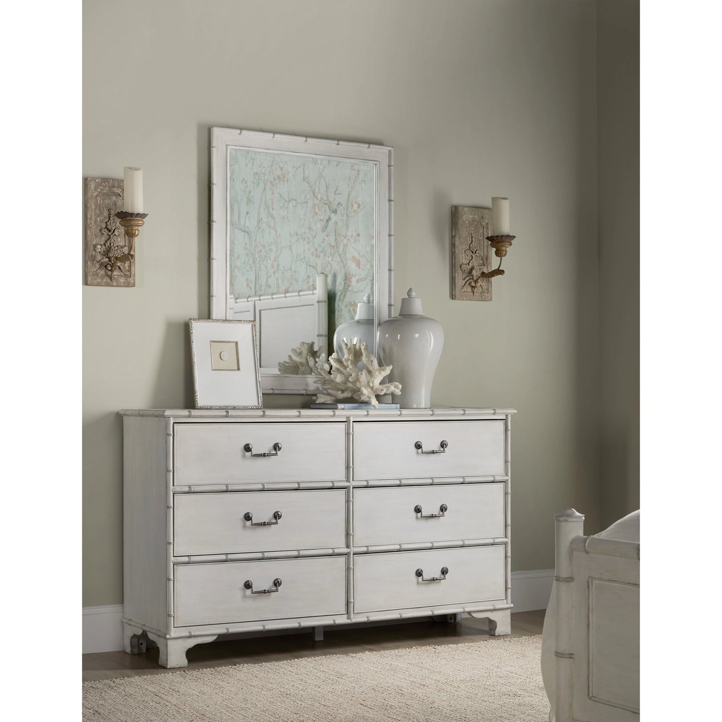 004 SI-2133614 | Lifestyle | Charleston Six-Drawer Dresser by Hooker Furniture in white heron. Made from wood, resin in a transitional style.