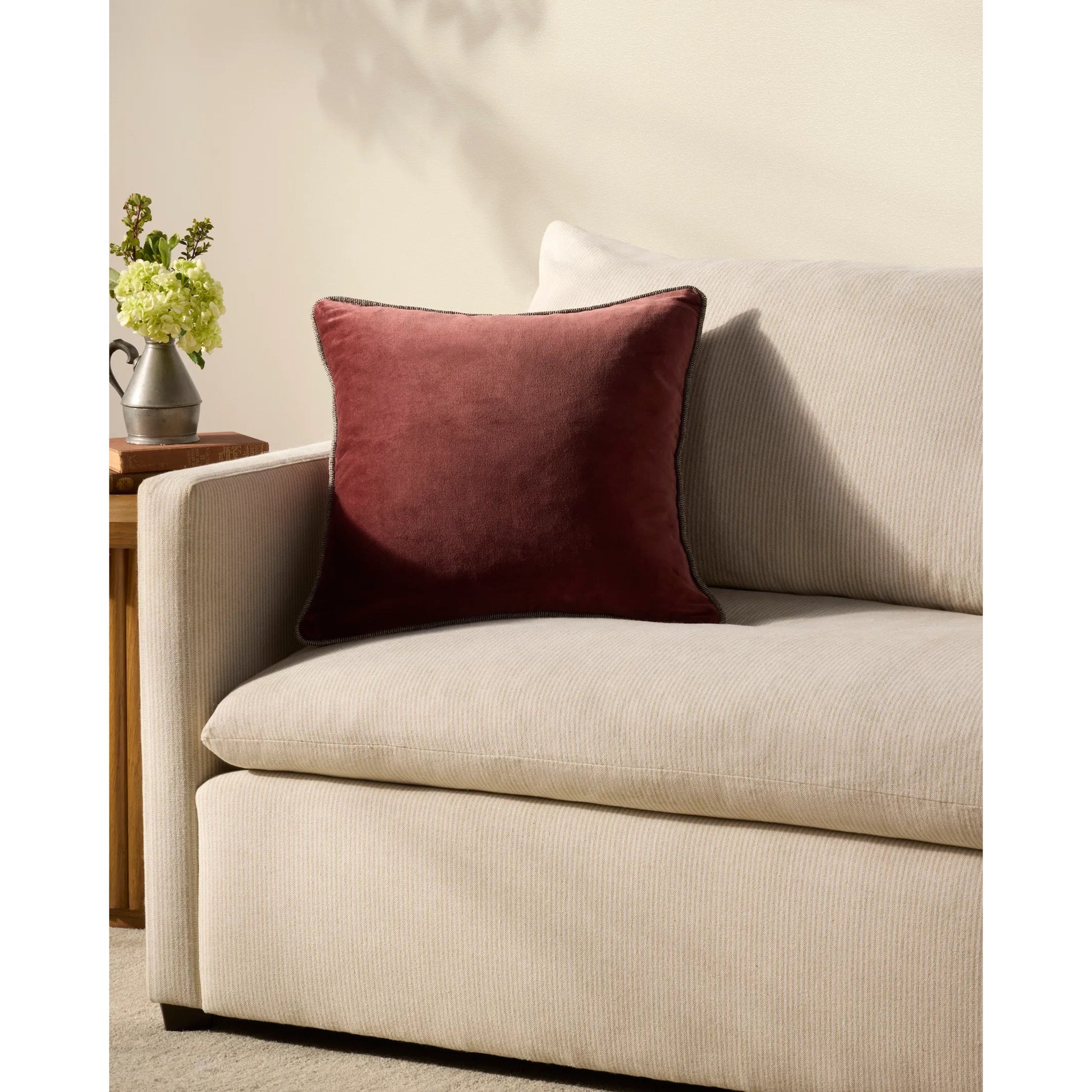 PCJ0020 18" x 18" Pillow by Chris Loves Julia x Loloi. Made from 100% cotton in a modern style.
