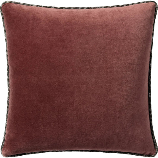 PCJ0020 18" x 18" Pillow by Chris Loves Julia x Loloi. Made from 100% cotton in a modern style.