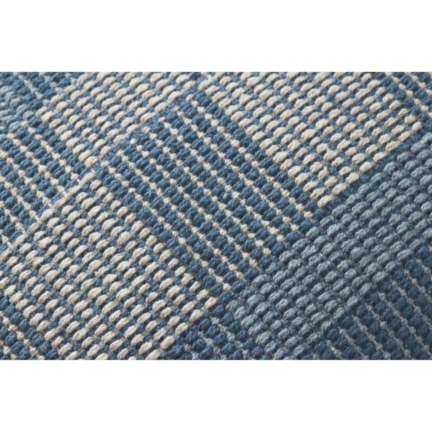 003 SI-2260203,SI-2260204 | Closeup | PLL0174 Pillow by Loloi in blue. Made from 100% cotton in a modern style.