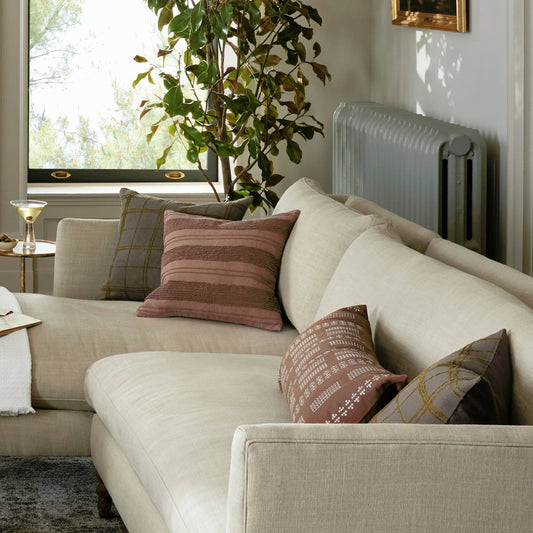 PJS0001 Pillow by Jean Stoffer x Loloi in clay. Made from cotton, polyester in a modern style.