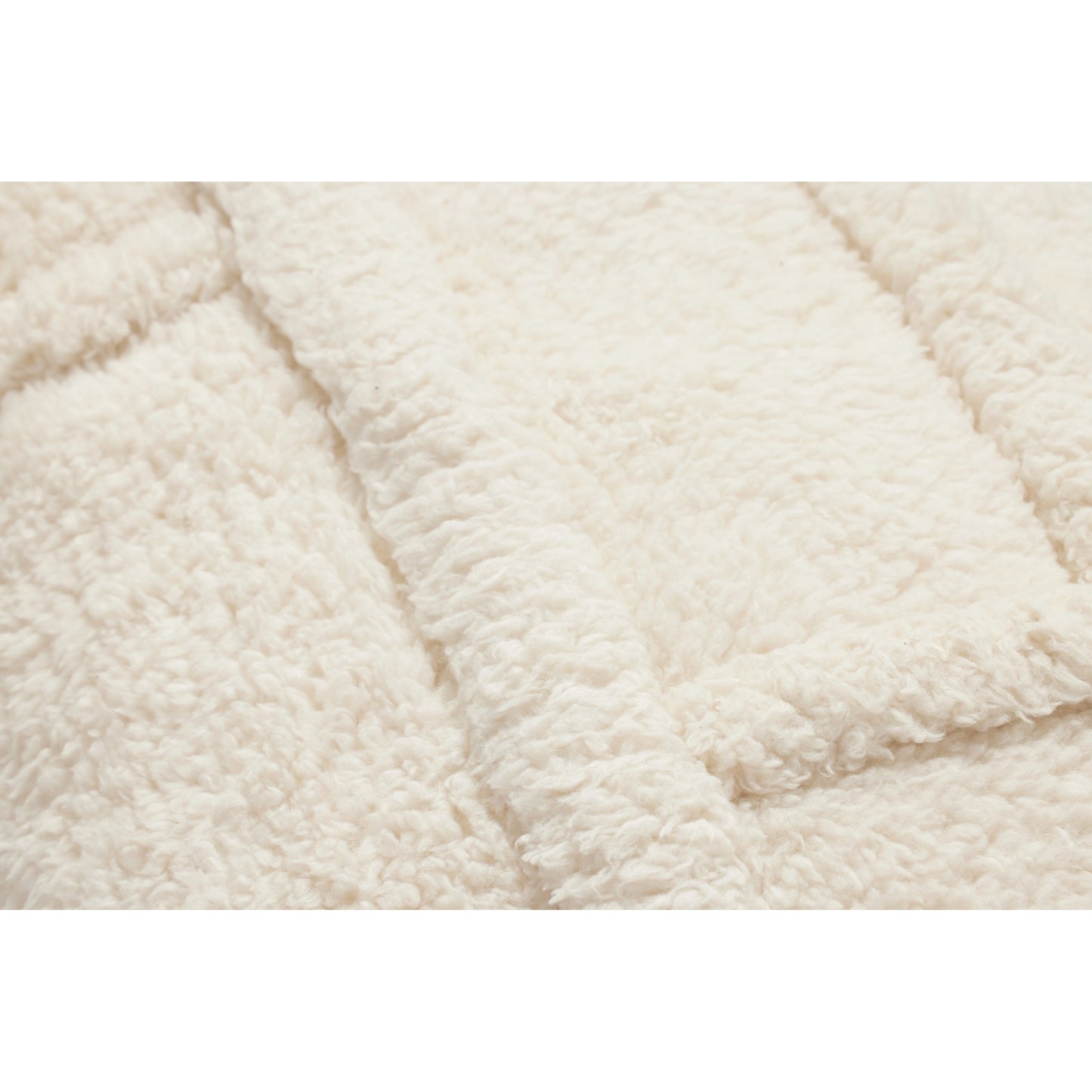 003 SI-2156846,SI-2156848 | Closeup | PLL0111 Pillow by Loloi in ivory. Made from polyester / cotton in a modern style.