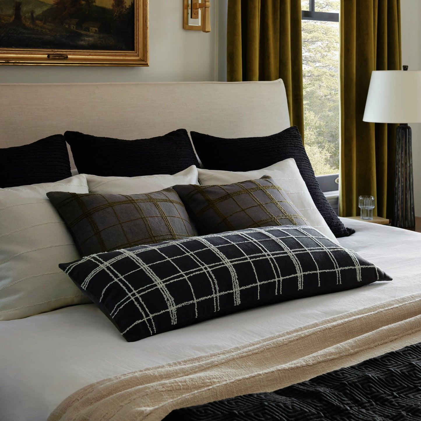 003 SI-2159866,SI-2159867 | Lifestyle | PJS0012 Pillow by Jean Stoffer x Loloi in graphite, ivory. Made from cotton, acrylic in a modern style.