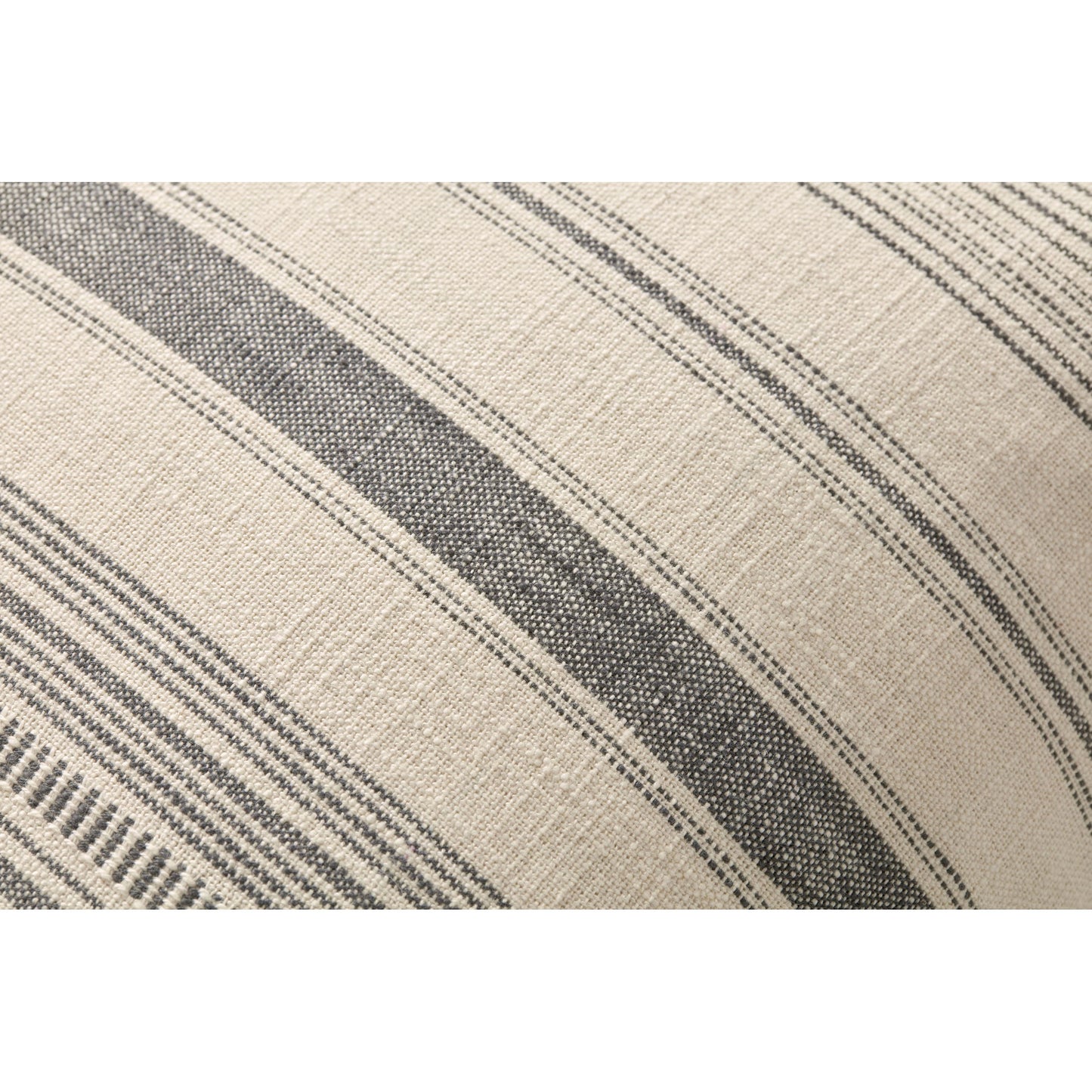 004 SI-2156770,SI-2156772 | Closeup | PAR0015 Pillow by Angela Rose x Loloi. Made from cotton / polypropylene in a modern style.