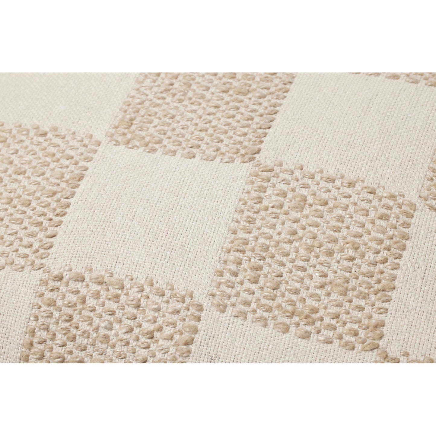 004 SI-2156873,SI-2156875 | Closeup | PLL0123 Pillow by Loloi. Made from cotton / polyester / rayon in a modern style.