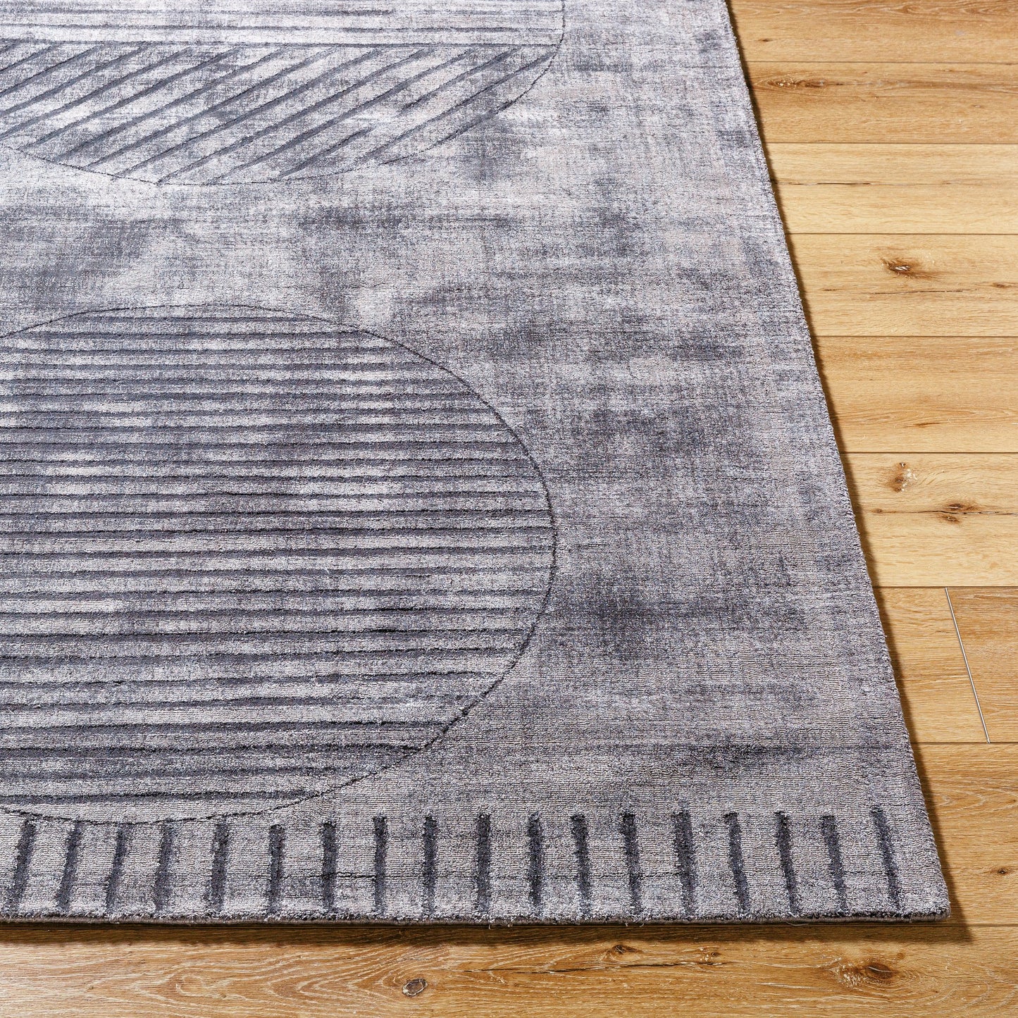 002 SI-2163232,SI-2163233,SI-2163234,SI-2163235,SI-2163236,SI-2163237 | Closeup | Pier Rug - 484691 by Surya in slate gray, charcoal, ash. Made from viscose in a unique style.