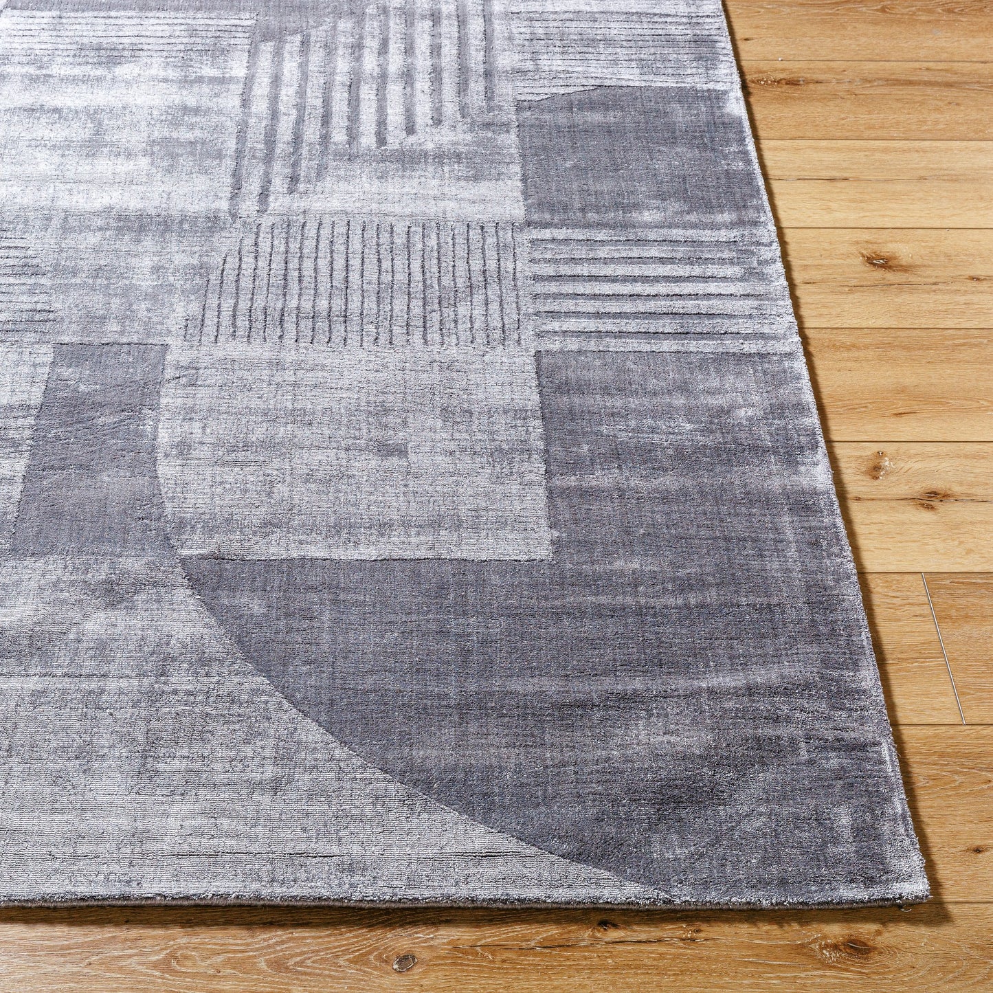 003 SI-2163250,SI-2163251,SI-2163252,SI-2163253,SI-2163254,SI-2163255 | Closeup | Pier Rug - 484724 by Surya in slate gray, charcoal, ash. Made from viscose in a unique style.