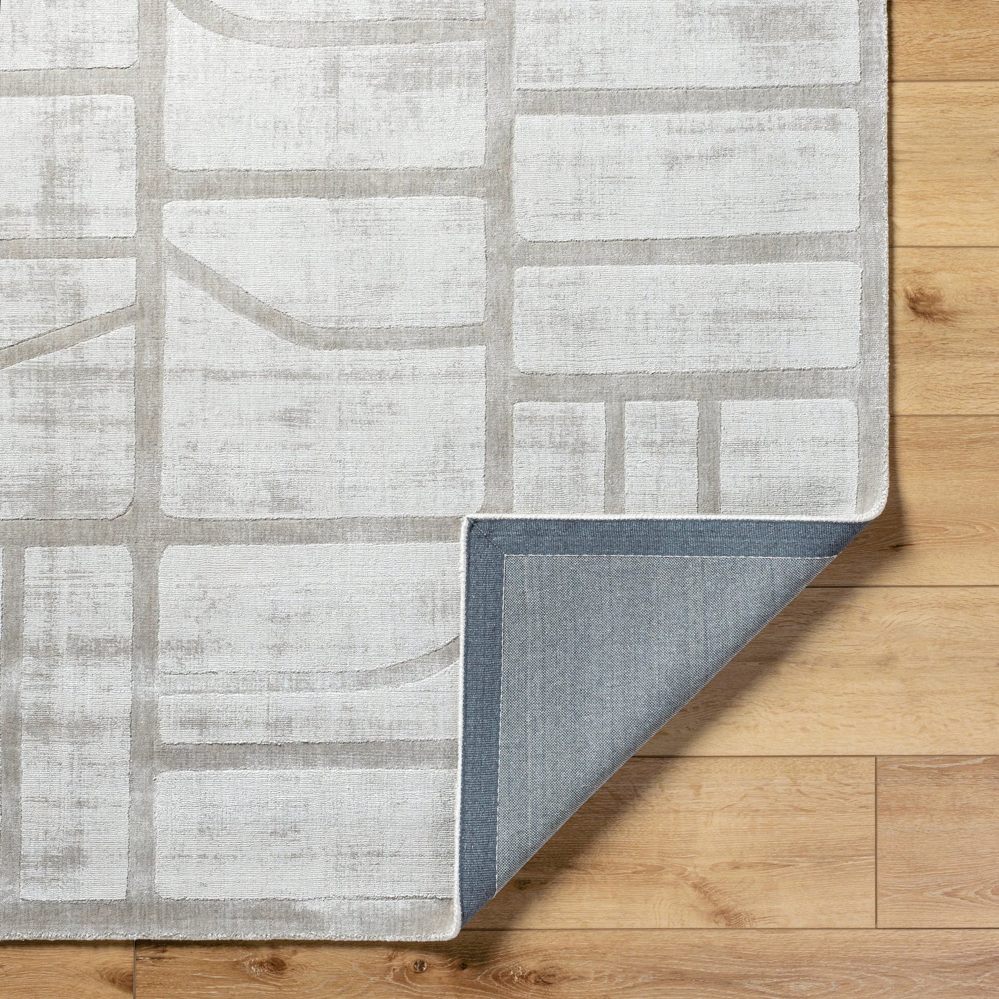 002 SI-2163256,SI-2163257,SI-2163258,SI-2163259,SI-2163260,SI-2163261 | Closeup | Pier Rug - 484735 by Surya in light silver, slate, silver. Made from viscose in a unique style.