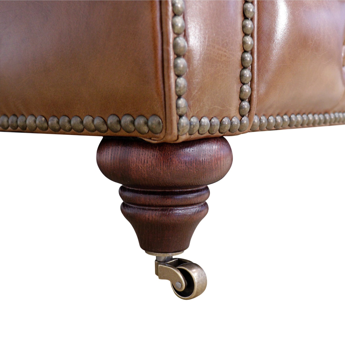 008 SI-2030354 | Closeup | Paris Club Chesterfield Sofa by Pasargad Home in brown. Made from top grain vintage cigar finish leather in a transitional style.