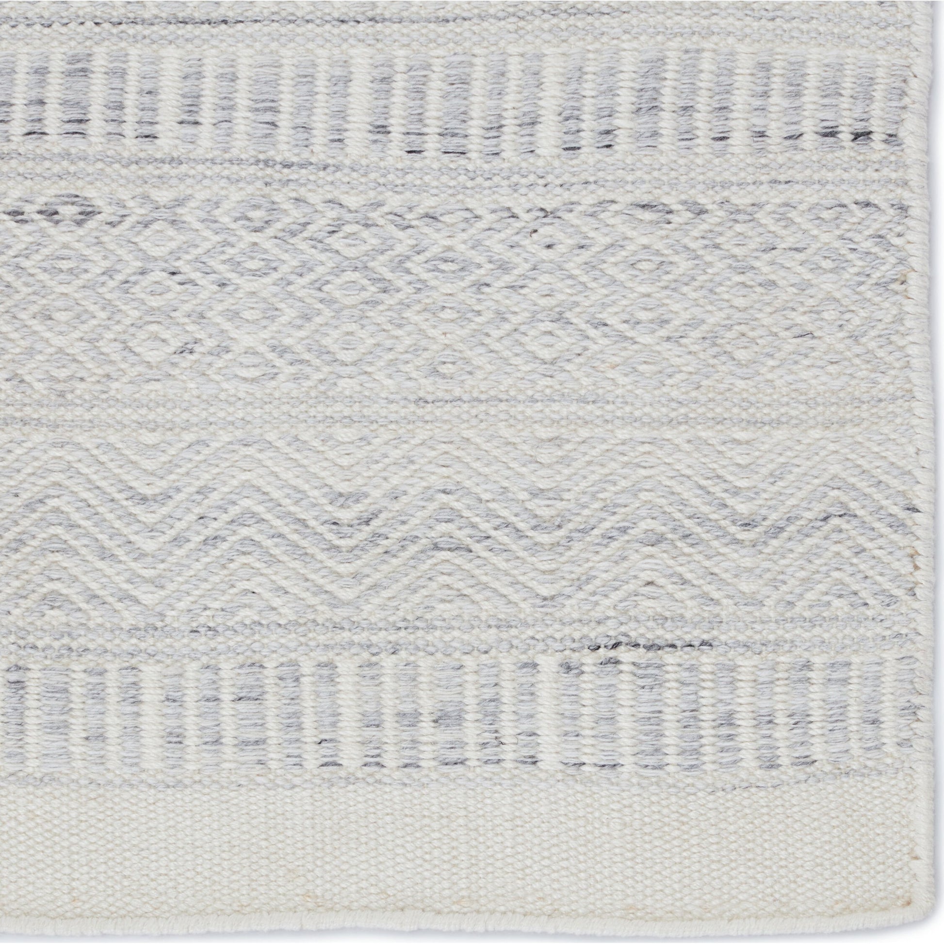 Penrose PNR02 Indoor/Outdoor Rug by Jaipur Living. Made from 100% polyester in a unique style.