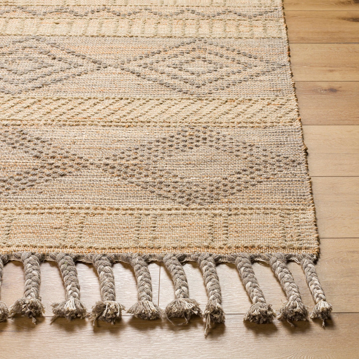 006 SI-1756583,SI-1756584,SI-1756586,SI-1756587,SI-1756588 | Closeup | Preston Rug - 29253 by Surya in tan, medium gray. Made from 50% jute, 50% wool in a unique style.