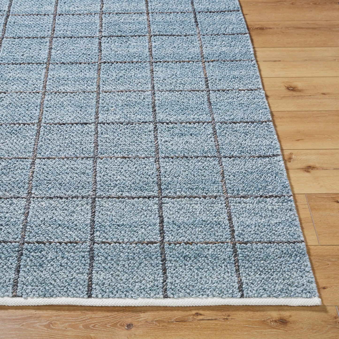003 SI-2167519,SI-2167520,SI-2167521,SI-2167522 | Closeup | Provence Rug - 484419 by Livabliss in slate blue, charcoal, steel grey. Made from recycled pet yarn in a unique style.