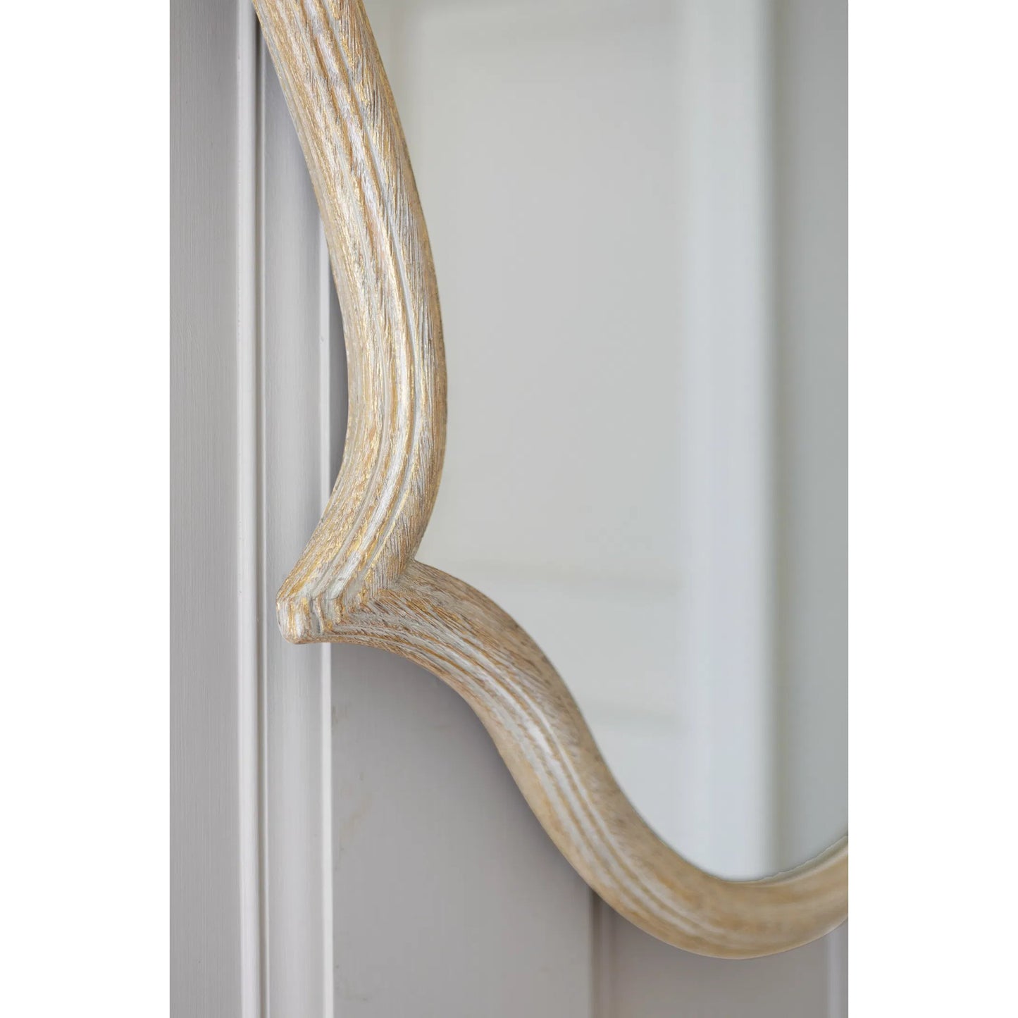 008 SI-2252704 | Lifestyle | Downton Wall Mirror by Jonathan Charles in white and venetian white oak with antique gold leaf. Made from oak, mirror in a traditional style.