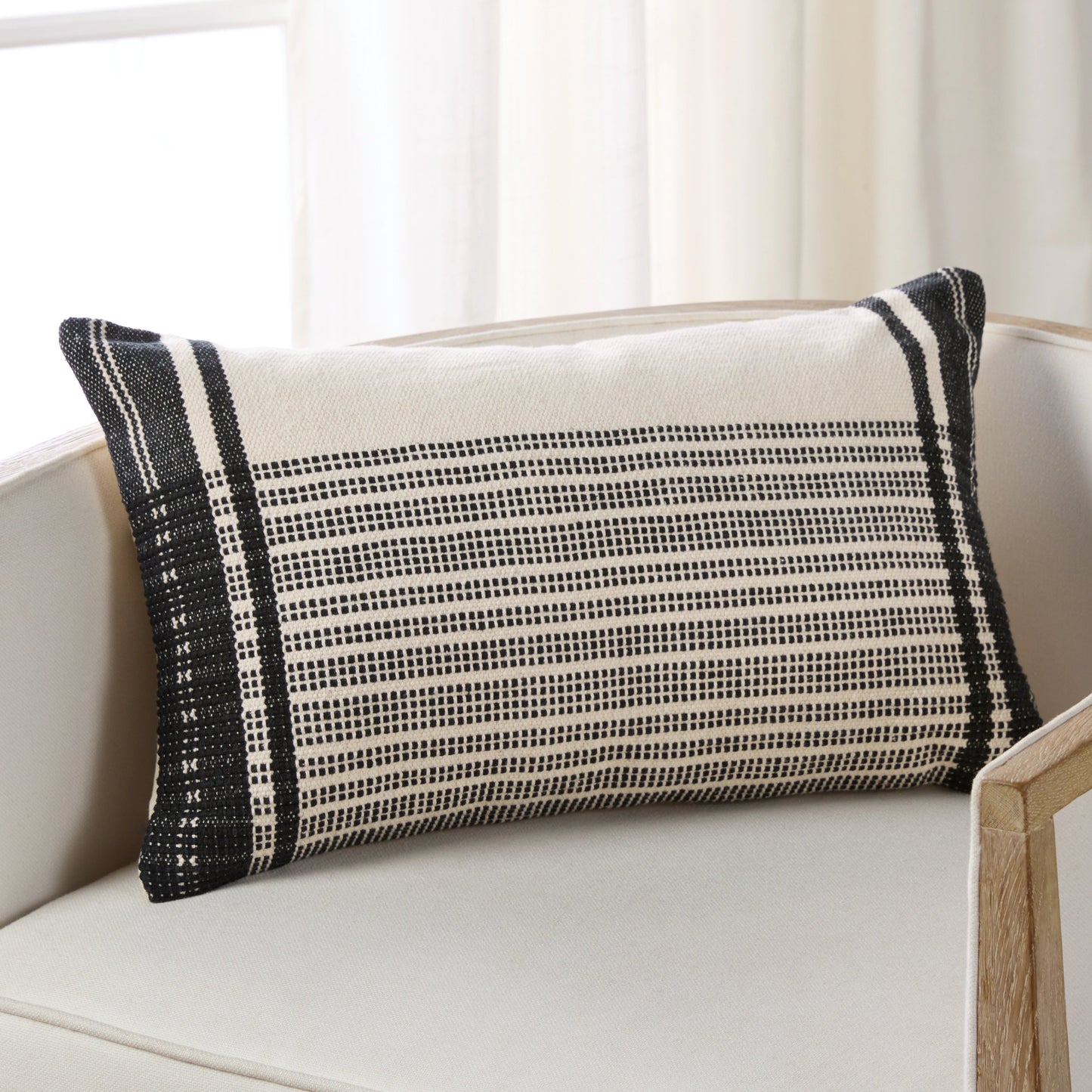 004 SI-2062254,SI-2062255 | Lifestyle | Renata REN03 Pillow by Jaipur Living in cream, black. Made from 100% cotton in a modern style.