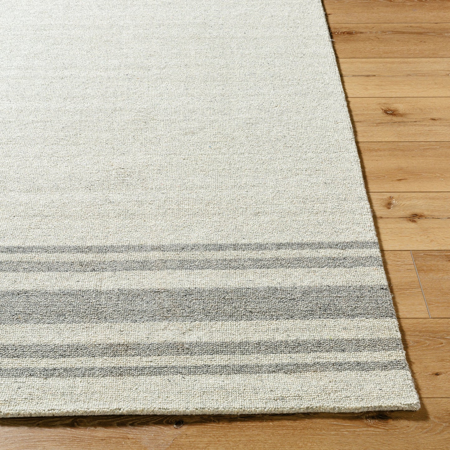 003 SI-2163290,SI-2163291,SI-2163292,SI-2163293 | Closeup | Romano Rug - 484800 by Surya in slate, light silver, metallic - silver, sage. Made from wool in a unique style.