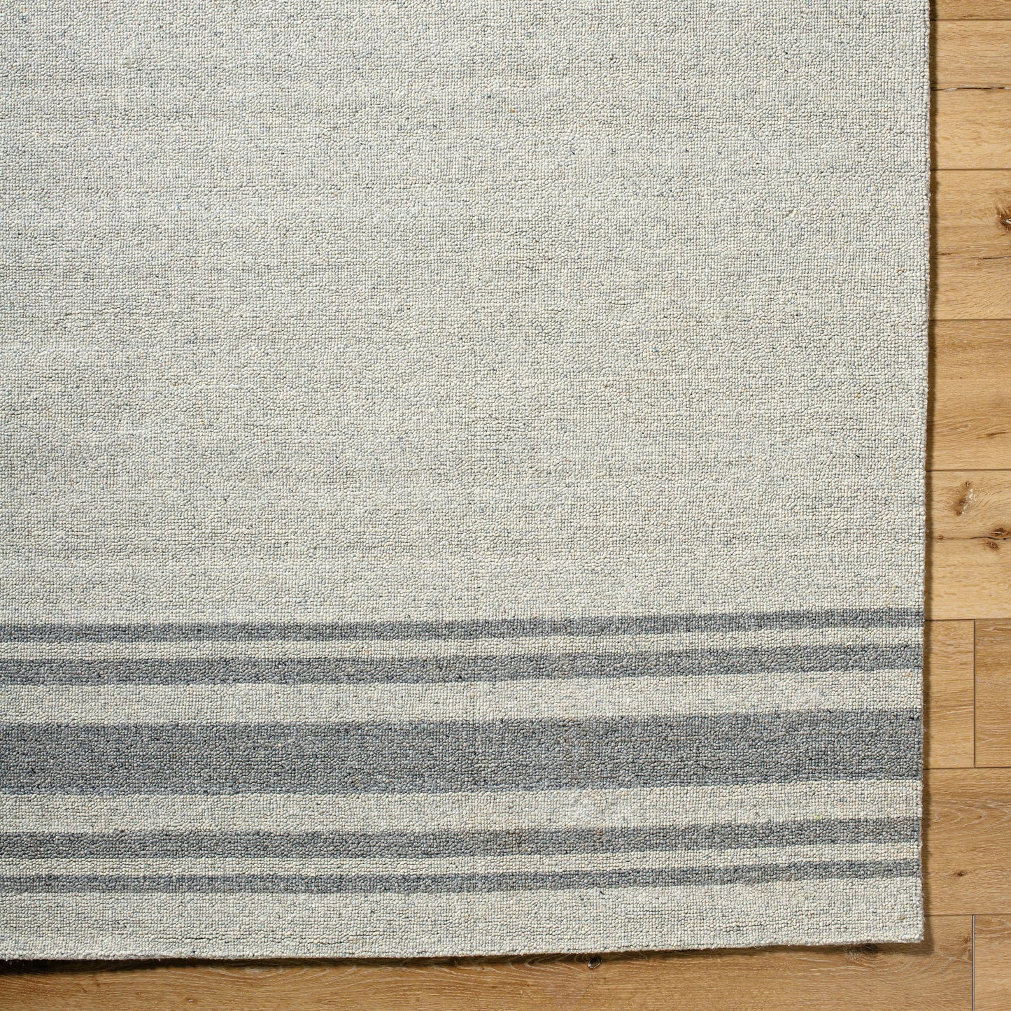 005 SI-2163290,SI-2163291,SI-2163292,SI-2163293 | Closeup | Romano Rug - 484800 by Surya in slate, light silver, metallic - silver, sage. Made from wool in a unique style.