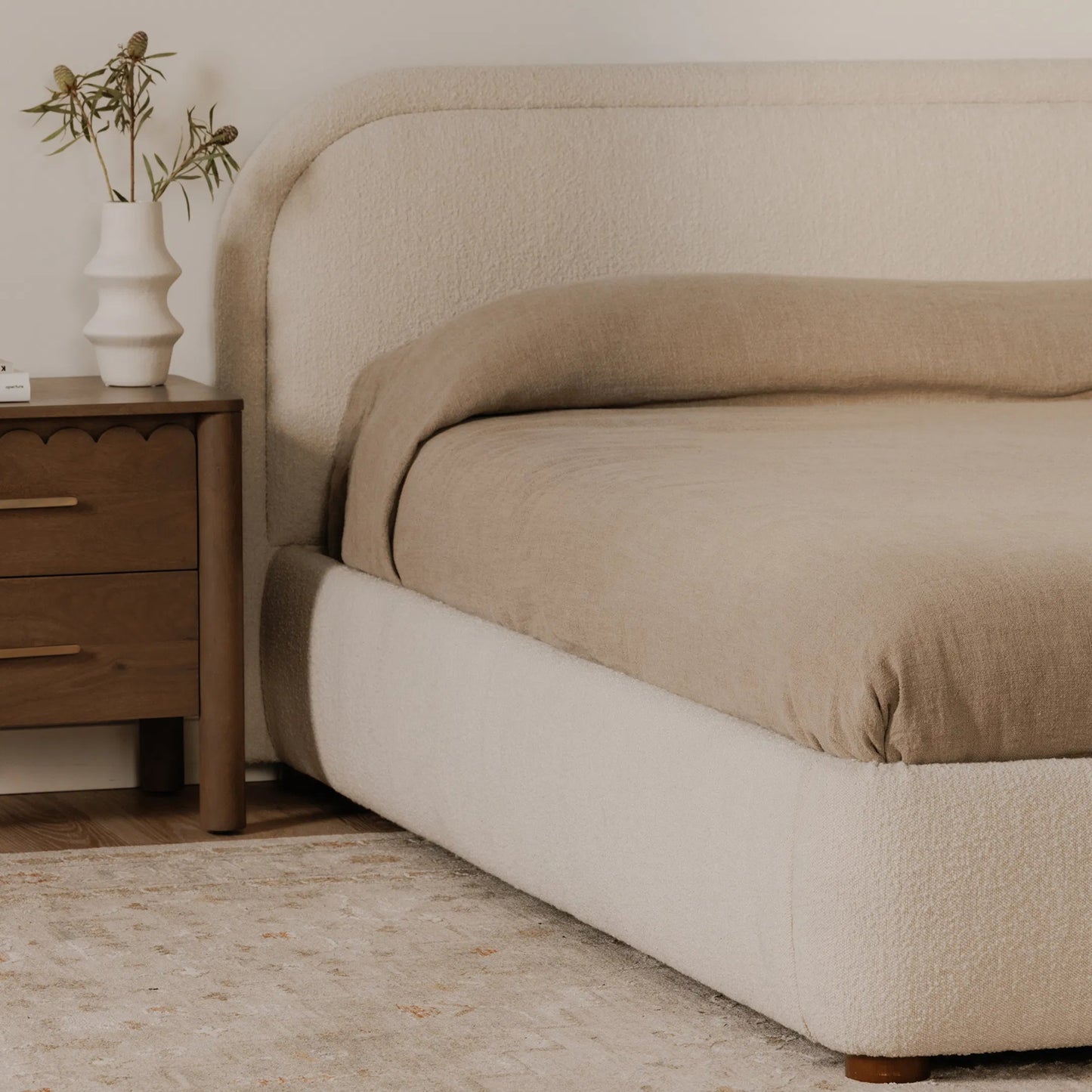 029 SI-2121897 | Lifestyle | Colin Bed by Moe's Home Collection in oatmeal. Made from upholstery: 100% polyester, solid pine frame, plywood, mdf, foam in a modern style.
