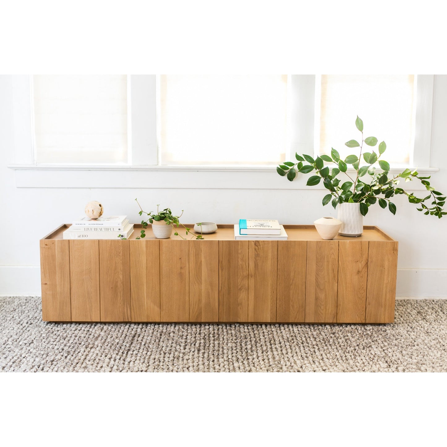 006 SI-1771798 | Lifestyle | Plank Media Cabinet Natural by Moe's Home Collection in natural. Made from solid oak, back panel in oak veneer in a coastal style.