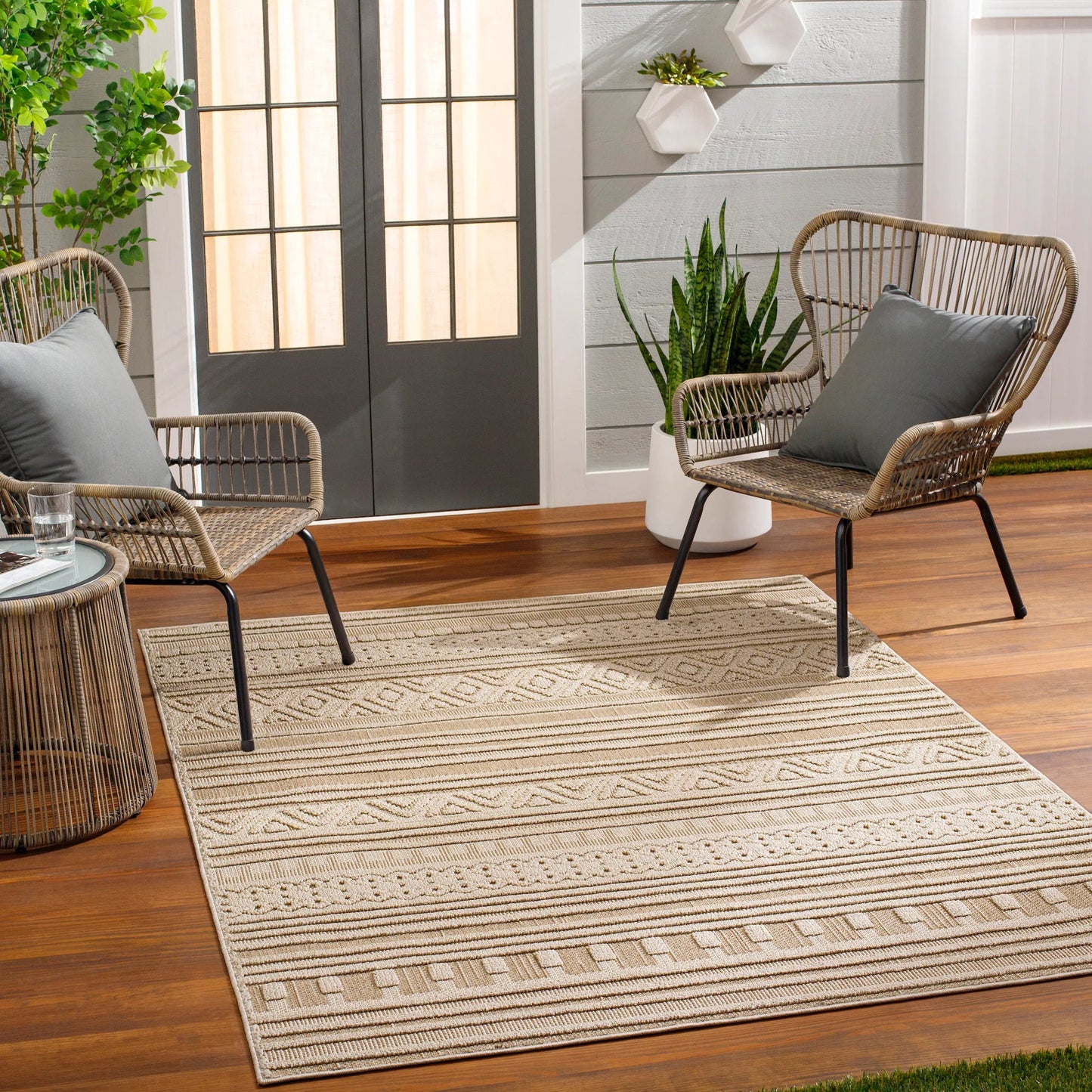 012 SI-1948960,SI-1948961,SI-1948962,SI-1948963 | Lifestyle | Rockport Rug - 32959 by Livabliss. Made from 100% polypropylene in a unique style.