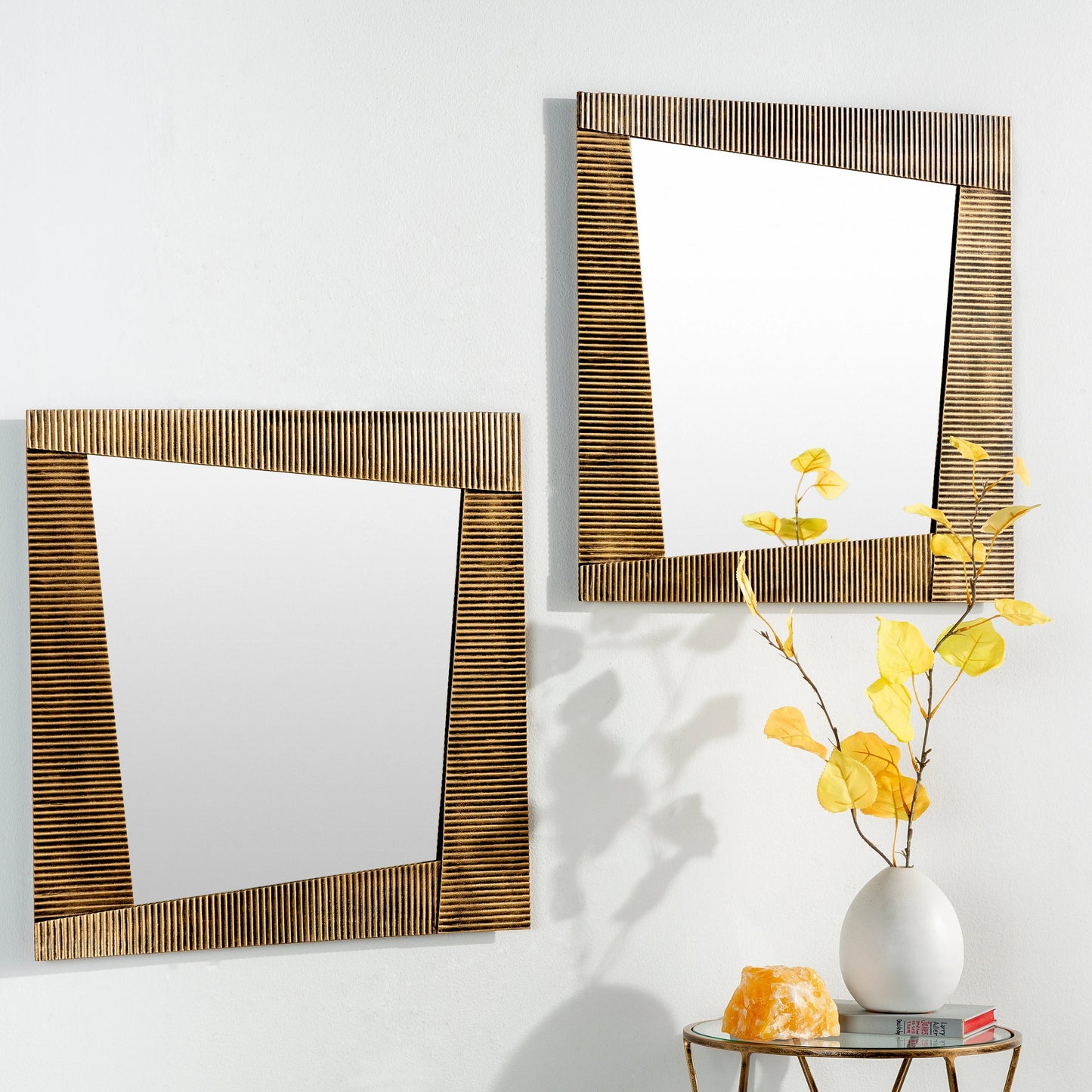 004 SI-1889675 | Lifestyle | Rendezvous - 30070 (Set of 2) by Surya. Made from metal in a modern style.