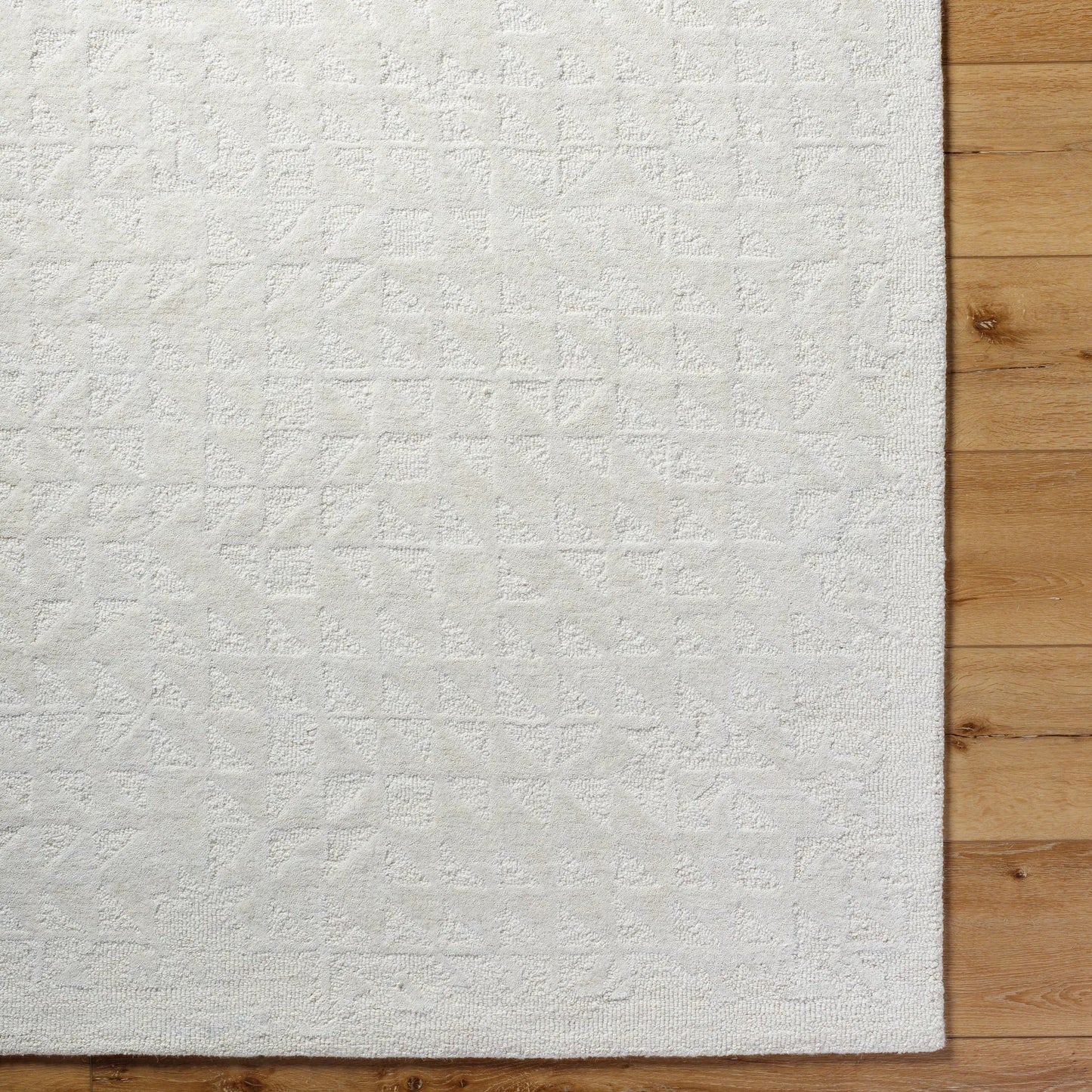 006 SI-2167627,SI-2167628,SI-2167629,SI-2167630,SI-2167631 | Closeup | Rize Rug - 488597 by Livabliss in ivory, pearl, alabaster. Made from wool in a unique style.