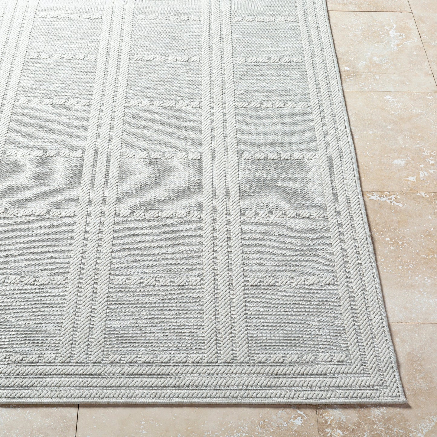 002 SI-2167923,SI-2167924,SI-2167925 | Closeup | Sandra Rug - 529705 by Livabliss in light silver, silver. Made from polypropylene in a unique style.