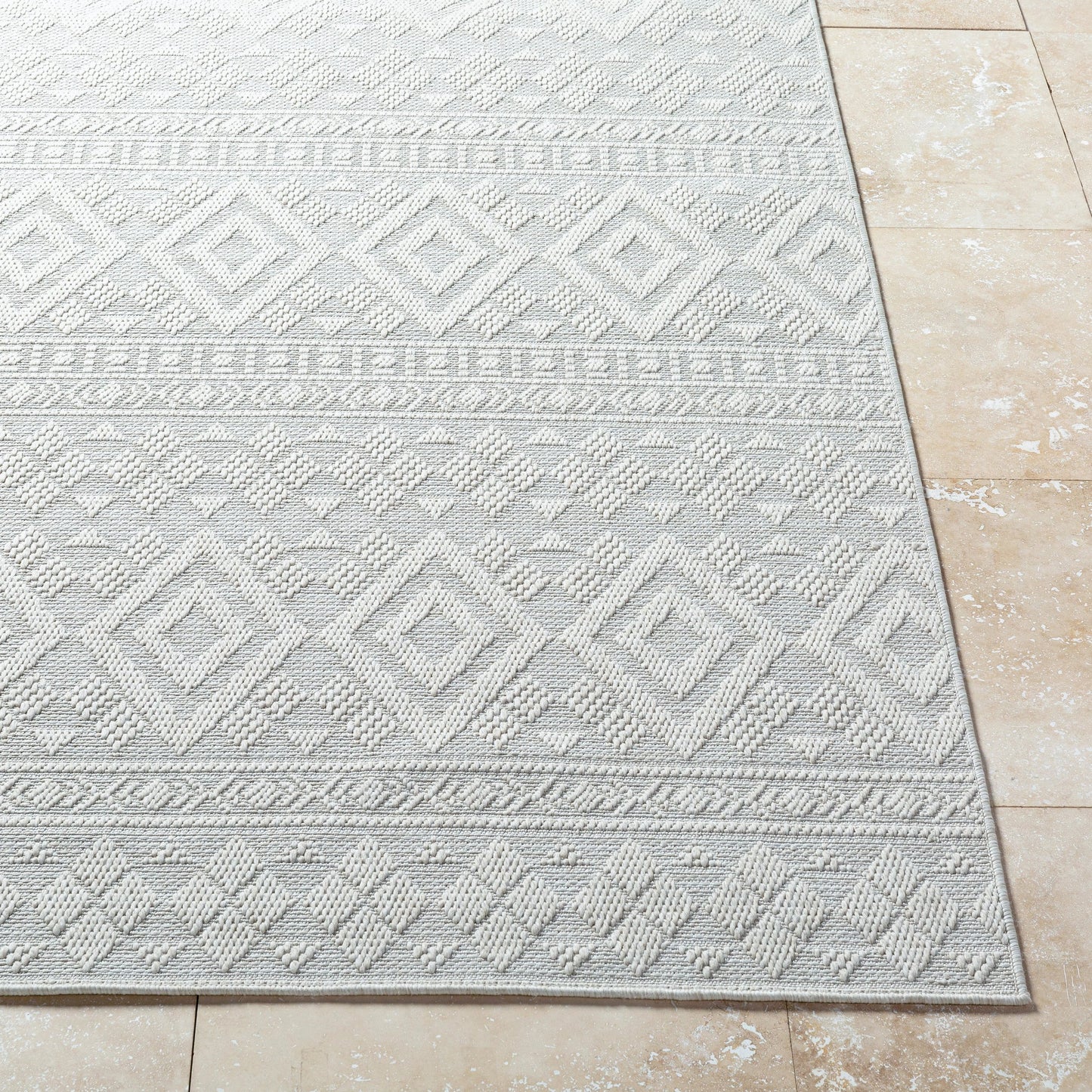 003 SI-2167950,SI-2167951,SI-2167952 | Closeup | Sandra Rug - 529756 by Livabliss in light silver, silver. Made from polypropylene in a unique style.