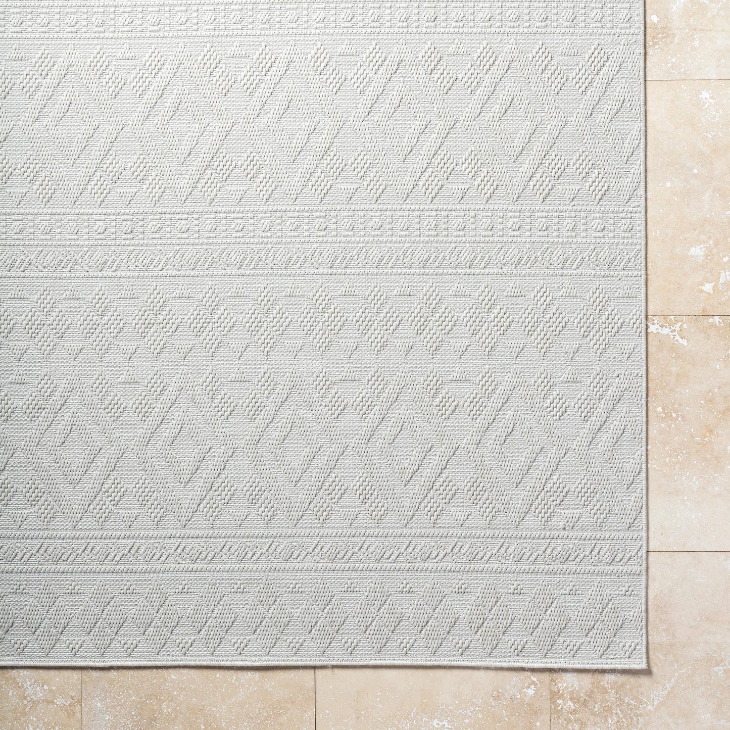 006 SI-2167950,SI-2167951,SI-2167952 | Closeup | Sandra Rug - 529756 by Livabliss in light silver, silver. Made from polypropylene in a unique style.