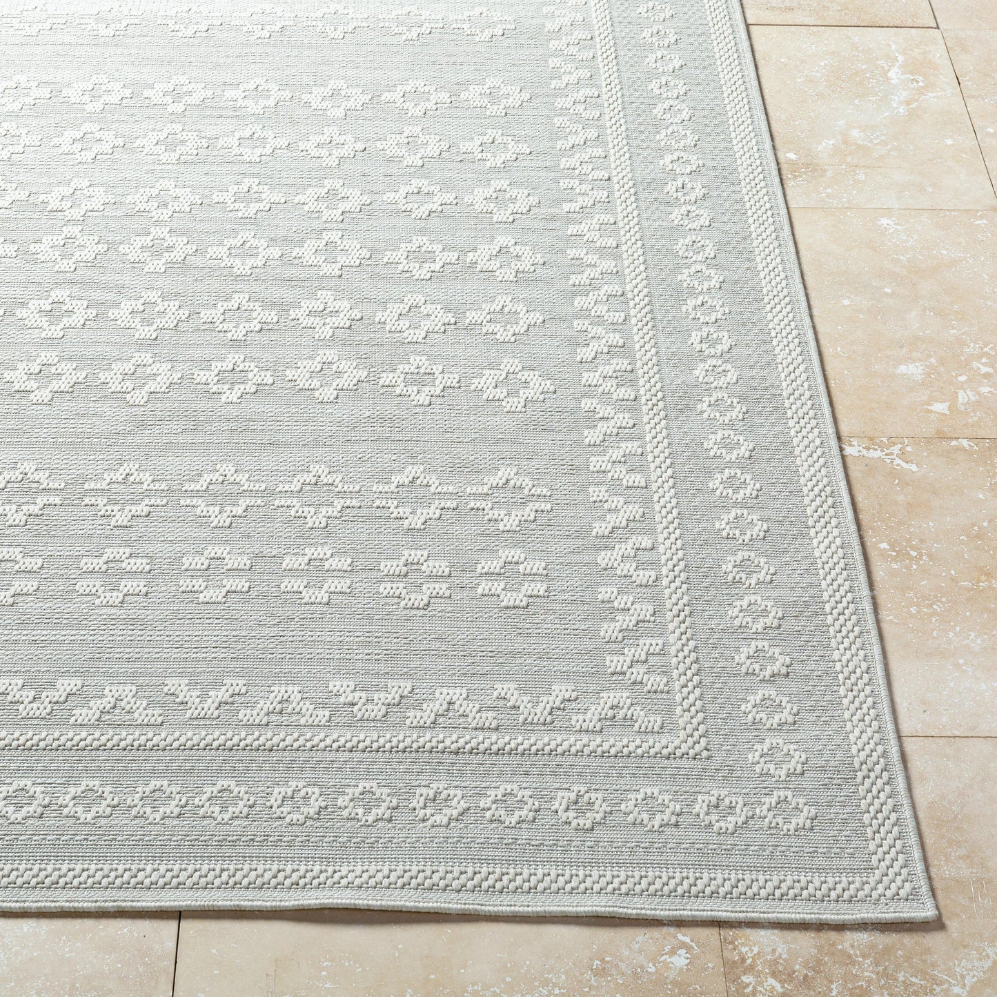 003 SI-2167953,SI-2167954,SI-2167955 | Closeup | Sandra Rug - 529762 by Livabliss in light silver, silver. Made from polypropylene in a unique style.