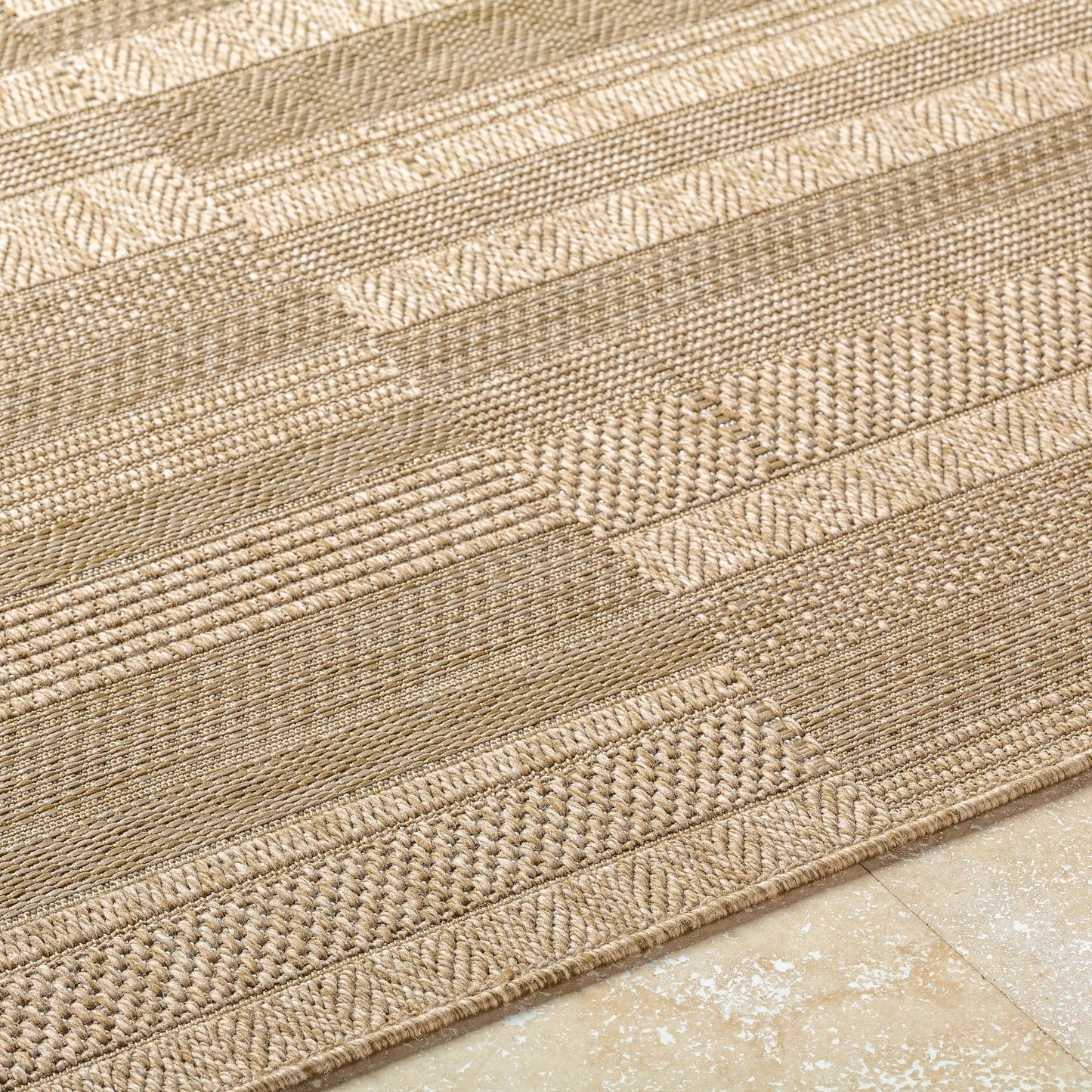 008 SI-2167959,SI-2167960,SI-2167961 | Closeup | Sandra Rug - 529774 by Livabliss. Made from polypropylene in a unique style.