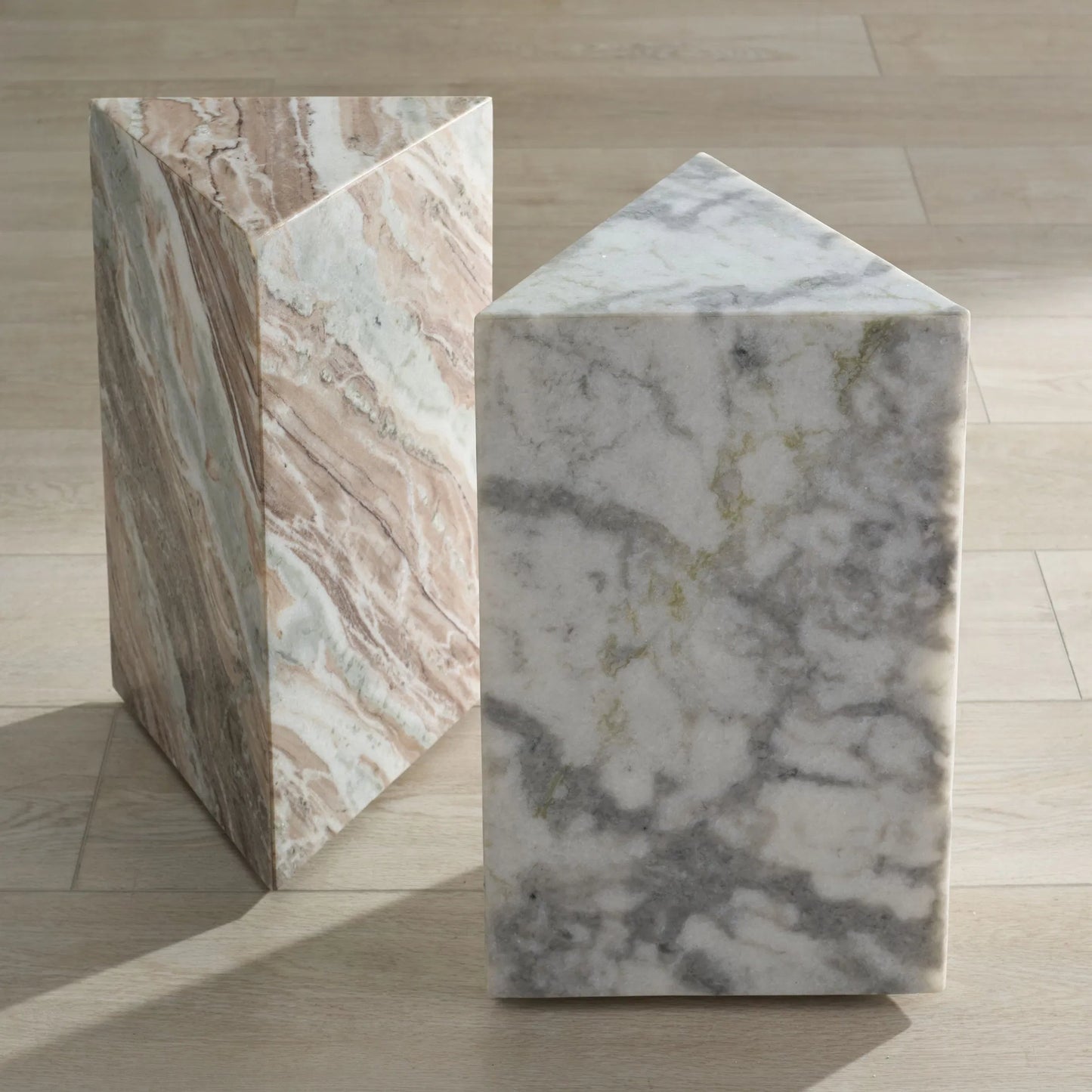 009 SI-2454260 | Lifestyle | Rota Triangle Drink Table by HedgeApple Essentials. Made from marble in a modern style.