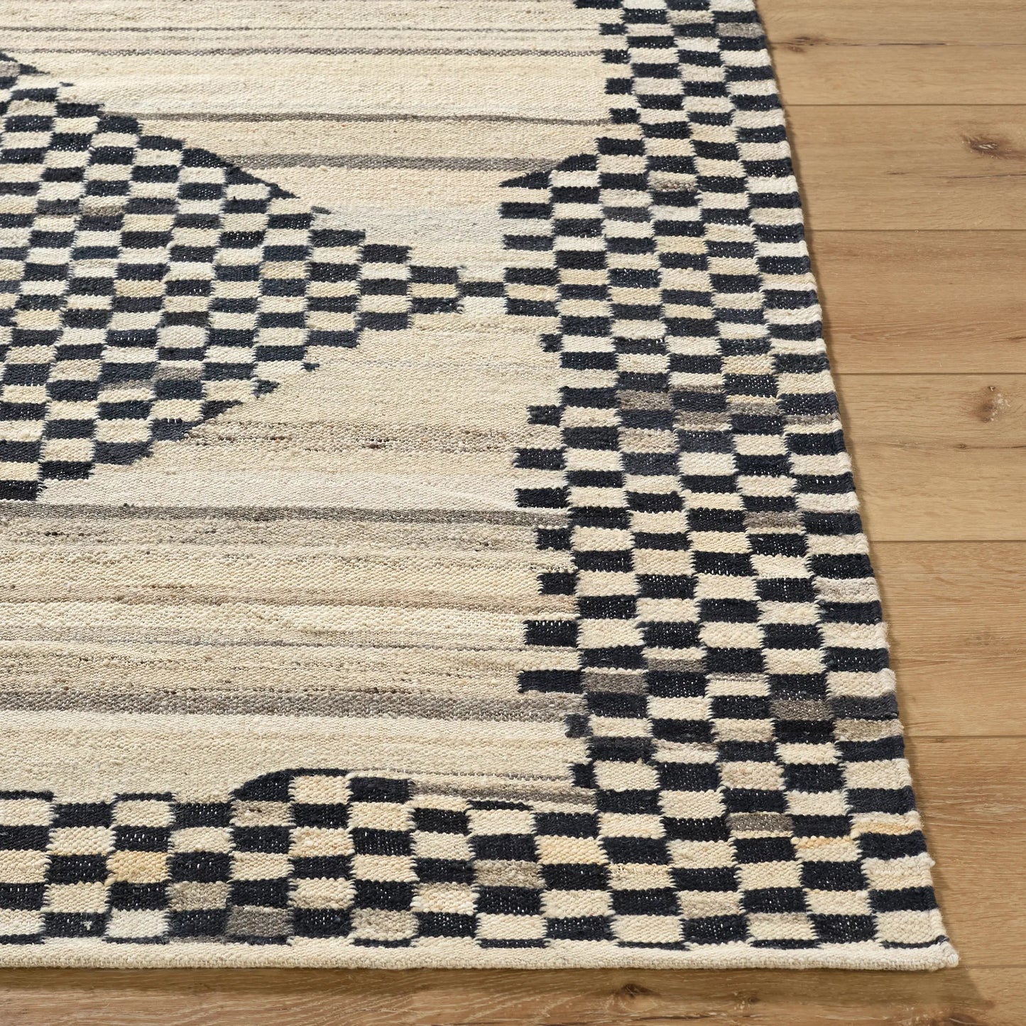 004 SI-2164864,SI-2164865,SI-2164866,SI-2164867 | Closeup | Stockholm Rug - 532416 by Surya. Made from wool in a unique style.
